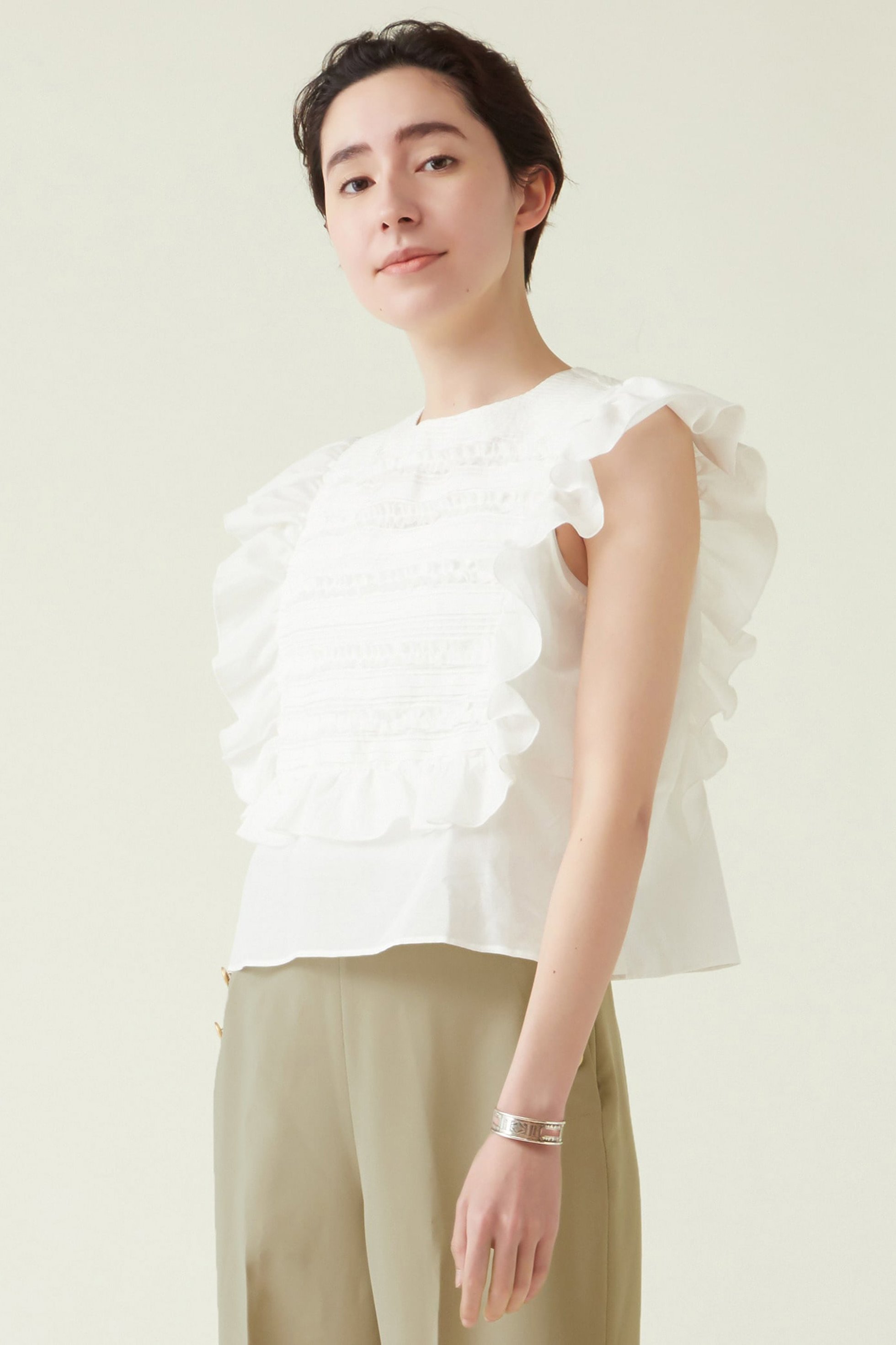 【マルティニーク/martinique】のピンタックブラウス 人気、トレンドファッション・服の通販 founy(ファニー) 　ファッション　Fashion　レディースファッション　Fashion for Women　トップス・カットソー　Cut & Sew Tops　シャツ・ブラウス・オフィスカジュアル　Elegant Blouses & Button-Ups　ショート　Short, Short Length　シルク　Silk, 100% Silk　スリーブ　Sleeve, Long Sleeve / Short Sleeve　ヴィンテージ　Vintage Style　 other-1|ID: prp329100004608124 ipo3291000000032922805