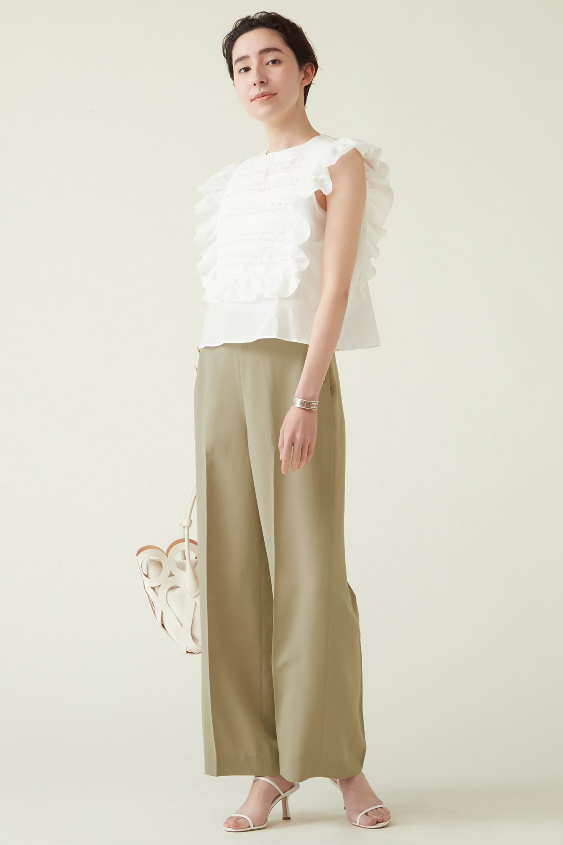 【マルティニーク/martinique】のピンタックブラウス 人気、トレンドファッション・服の通販 founy(ファニー) 　ファッション　Fashion　レディースファッション　Fashion for Women　トップス・カットソー　Cut & Sew Tops　シャツ・ブラウス・オフィスカジュアル　Elegant Blouses & Button-Ups　ショート　Short, Short Length　シルク　Silk, 100% Silk　スリーブ　Sleeve, Long Sleeve / Short Sleeve　ヴィンテージ　Vintage Style　other-4|ID: prp329100004608124 ipo3291000000032922981