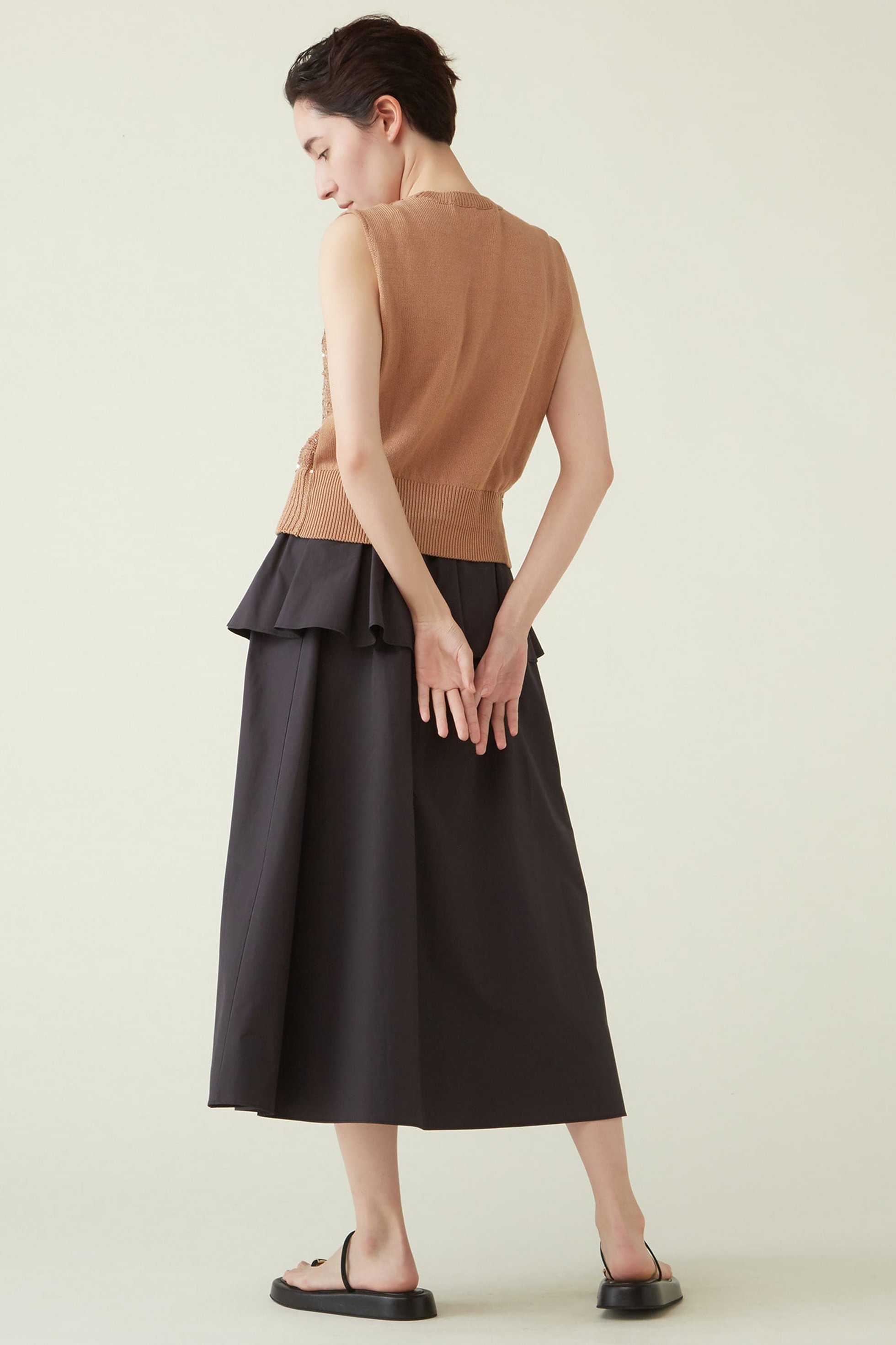 【マルティニーク/martinique】のティアードスカート 人気、トレンドファッション・服の通販 founy(ファニー) 　ファッション　Fashion　レディースファッション　Fashion for Women　スカート　Skirts　ティアードスカート　Tiered Skirts　ロングスカート　Long Skirts / Maxi & Midi Skirts　サンダル　Sandals, Summer Shoes　スニーカー　Sneakers, Trainers　タフタ　Taffeta, Structured Fabric　タンブラー　Tumbler, Travel Mug　ティアードスカート　Tiered Skirt, Flounced Skirt　バランス　Balance, Style Balance　リラックス　Relax, Relaxed Fit　ロング　Long, Long-Length　ヴィンテージ　Vintage Style　夏　Summer　other-7|ID: prp329100004608185 ipo3291000000032926012