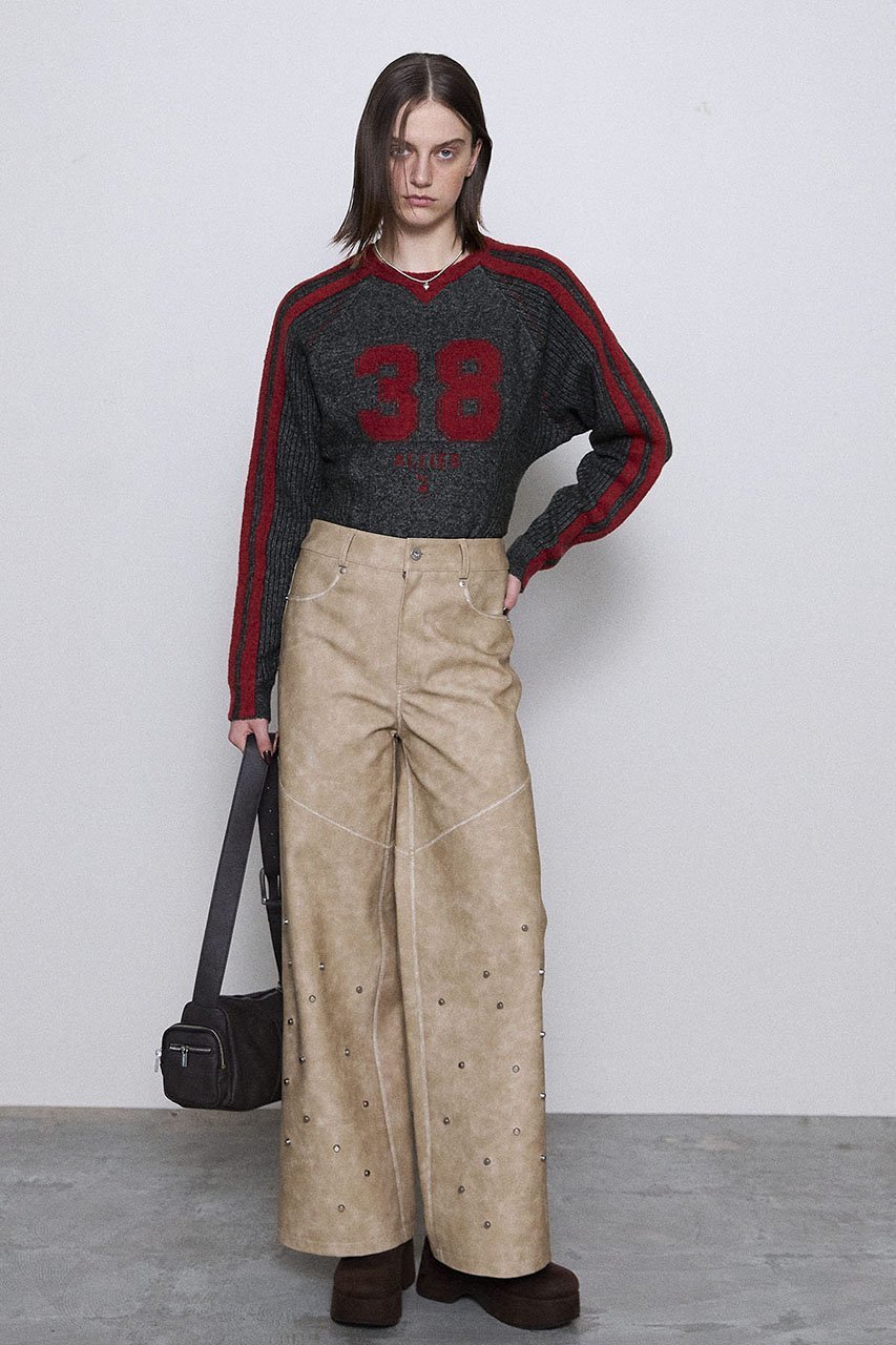 【メゾンスペシャル/MAISON SPECIAL】のStuds faux Leather Straight Pants/スタッズフェイクレザーストレートパンツ 人気、トレンドファッション・服の通販 founy(ファニー) 　ファッション　Fashion　レディースファッション　Fashion for Women　パンツ　Pants & Trousers　おすすめ　Recommended / Our Picks　クール　Cool, Chic　シンプル　Simple, Minimal　スタッズ　Studs, Metal Accents　ストレート　Straight, Straight Cut　フェイクレザー　Faux Leather, PU Leather　other-2|ID: prp329100004608257 ipo3291000000034910001