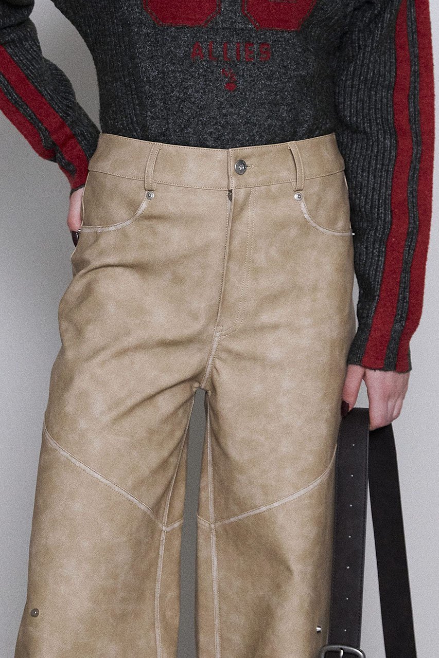 【メゾンスペシャル/MAISON SPECIAL】のStuds faux Leather Straight Pants/スタッズフェイクレザーストレートパンツ 人気、トレンドファッション・服の通販 founy(ファニー) 　ファッション　Fashion　レディースファッション　Fashion for Women　パンツ　Pants & Trousers　おすすめ　Recommended / Our Picks　クール　Cool, Chic　シンプル　Simple, Minimal　スタッズ　Studs, Metal Accents　ストレート　Straight, Straight Cut　フェイクレザー　Faux Leather, PU Leather　other-5|ID: prp329100004608257 ipo3291000000034910004