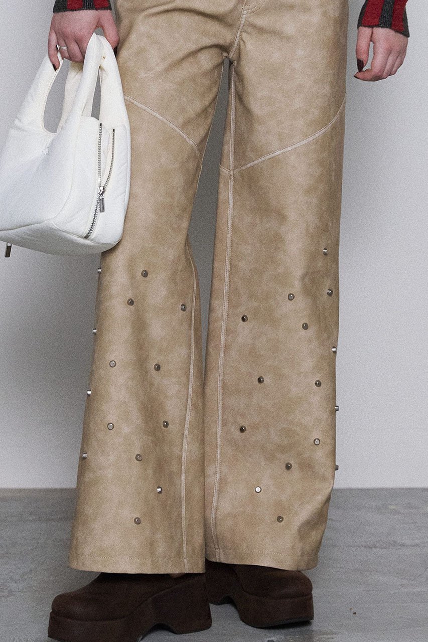 【メゾンスペシャル/MAISON SPECIAL】のStuds faux Leather Straight Pants/スタッズフェイクレザーストレートパンツ 人気、トレンドファッション・服の通販 founy(ファニー) 　ファッション　Fashion　レディースファッション　Fashion for Women　パンツ　Pants & Trousers　おすすめ　Recommended / Our Picks　クール　Cool, Chic　シンプル　Simple, Minimal　スタッズ　Studs, Metal Accents　ストレート　Straight, Straight Cut　フェイクレザー　Faux Leather, PU Leather　other-6|ID: prp329100004608257 ipo3291000000034910006
