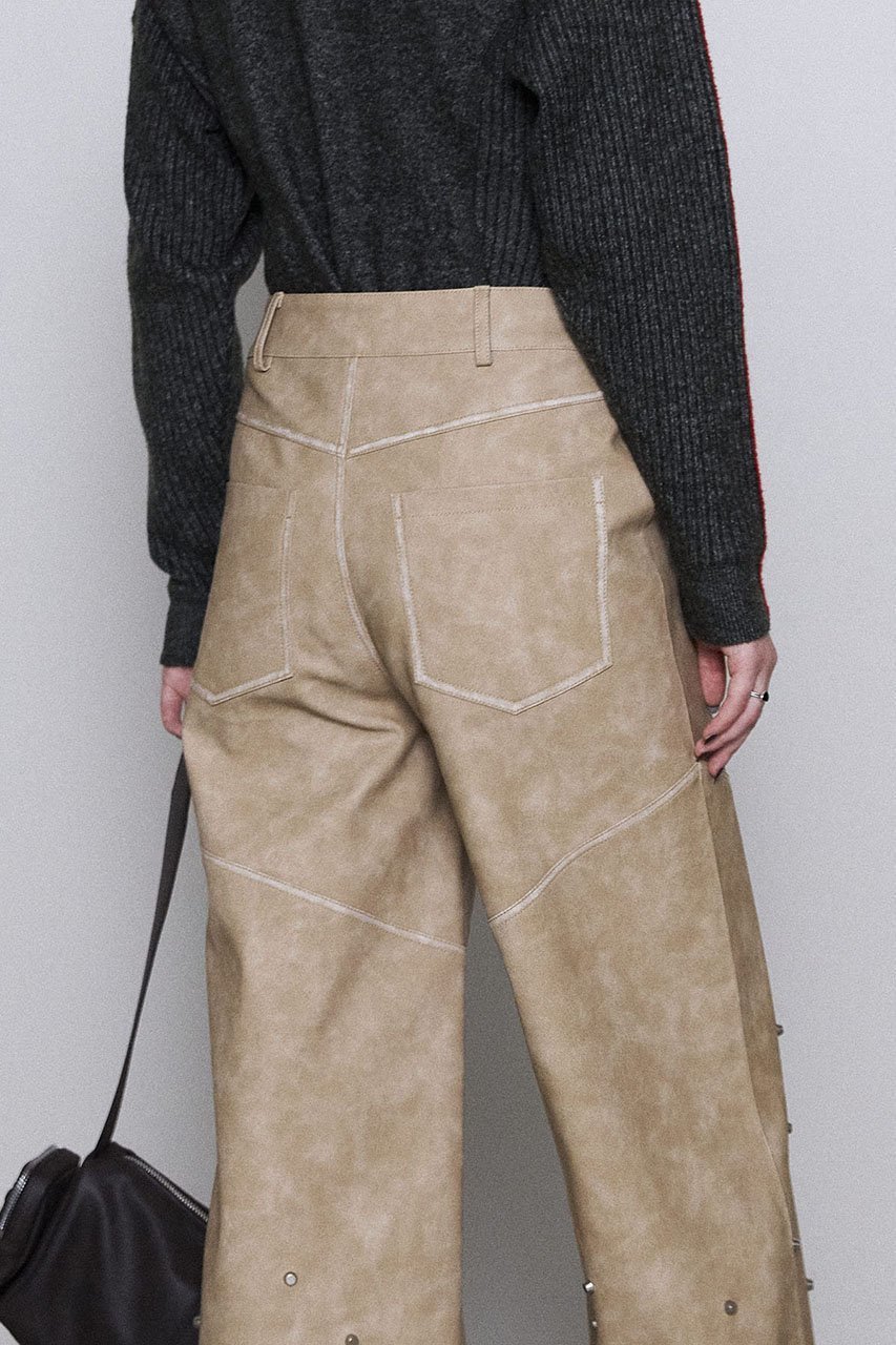 【メゾンスペシャル/MAISON SPECIAL】のStuds faux Leather Straight Pants/スタッズフェイクレザーストレートパンツ 人気、トレンドファッション・服の通販 founy(ファニー) 　ファッション　Fashion　レディースファッション　Fashion for Women　パンツ　Pants & Trousers　おすすめ　Recommended / Our Picks　クール　Cool, Chic　シンプル　Simple, Minimal　スタッズ　Studs, Metal Accents　ストレート　Straight, Straight Cut　フェイクレザー　Faux Leather, PU Leather　other-8|ID: prp329100004608257 ipo3291000000034910011