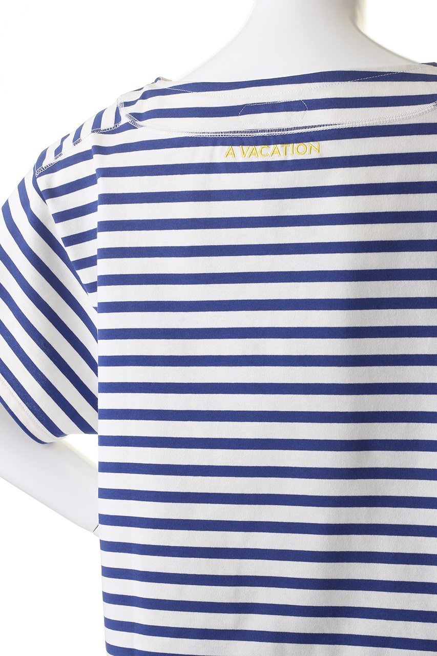 【ア ヴァケーション/A VACATION】の【ELLE SHOP 限定】ボーダーTシャツ(トートバッグ付き) 人気、トレンドファッション・服の通販 founy(ファニー) 　ファッション　Fashion　レディースファッション　Fashion for Women　トップス・カットソー　Cut & Sew Tops　シャツ・ブラウス・オフィスカジュアル　Elegant Blouses & Button-Ups　ロングTシャツ・Tシャツ　Longline T-Shirts & Tees　カットソー・ベーシックTシャツ　Cut-and-Sewn Tops / Stretch Tees & Basics　クロップド　Cropped, Short Length　ショート　Short, Short Length　スリーブ　Sleeve, Long Sleeve / Short Sleeve　フォルム　Silhouette, Form　ボーダー　Border, Stripe　水着　Swimsuit, Swimwear　other-5|ID: prp329100004608394 ipo3291000000032936497