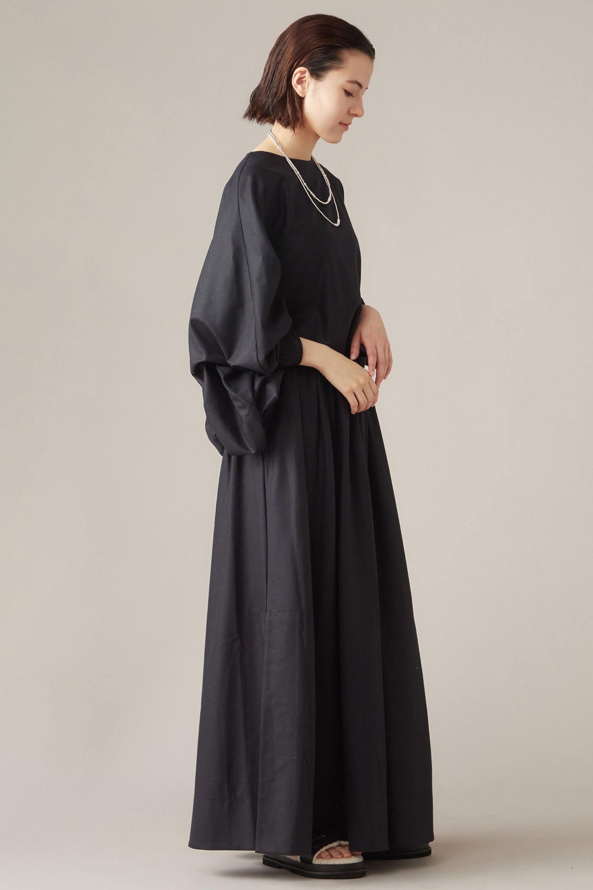 【マルティニーク/martinique】の【COGTHEBIGSMOKE】INDY TOP 人気、トレンドファッション・服の通販 founy(ファニー) 　ファッション　Fashion　レディースファッション　Fashion for Women　トップス・カットソー　Cut & Sew Tops　シャツ・ブラウス・オフィスカジュアル　Elegant Blouses & Button-Ups　ロングTシャツ・Tシャツ　Longline T-Shirts & Tees　カットソー・ベーシックTシャツ　Cut-and-Sewn Tops / Stretch Tees & Basics　エレガント 上品　Elegant　コレクション　Collection, Seasonal Line　シンプル　Simple, Minimal　スリーブ　Sleeve, Long Sleeve / Short Sleeve　セットアップ　Set-Up, Coordinated Outfit　トレンド　Trend, Trending Now　ドレス　Dress, One-Piece　ラウンド　Round, Round Neck　リアル　Real, Realistic　ロング　Long, Long-Length　ロンドン　London Style, British Inspired　日本製　Made In Japan　other-4|ID: prp329100004608463 ipo3291000000032939665
