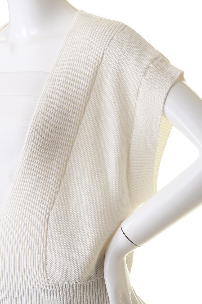 【プレインピープル/PLAIN PEOPLE】のコットンニットショートベスト 人気、トレンドファッション・服の通販 founy(ファニー) 　ファッション　Fashion　レディースファッション　Fashion for Women　トップス・カットソー　Cut & Sew Tops　ニット　Knit Tops & Sweaters　ベスト&ジレ / 重ね着スタイル　Vests & Gilets　カジュアルプルオーバー・ニットトップス　Pullovers & Knit Tops / Casual Pullovers　おすすめ　Recommended / Our Picks　コンパクト　Compact, Small Size　ショルダー　Shoulder, Shoulder Strap　スプリング　Spring, Spring Collection　セーター　Sweater, Knitwear　ドロップ　Drop Shoulder, Dropped Style　ベスト　Vest, Waistcoat　ロング　Long, Long-Length　other-5|ID: prp329100004608596 ipo3291000000032944253