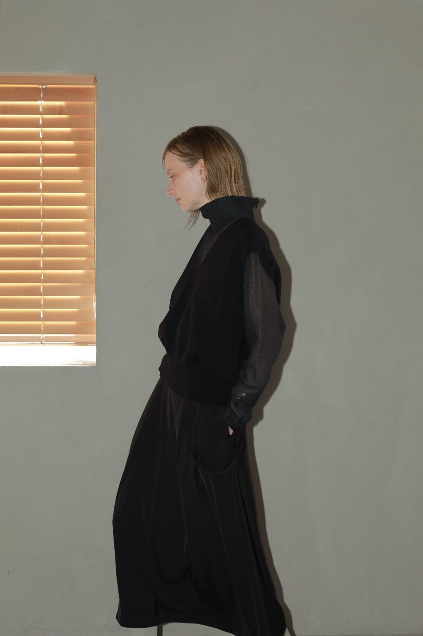【マノフ/MANOF】のLAYERED KNIT TOPS/トップス 人気、トレンドファッション・服の通販 founy(ファニー) 　ファッション　Fashion　レディースファッション　Fashion for Women　トップス・カットソー　Cut & Sew Tops　ニット　Knit Tops & Sweaters　カジュアルプルオーバー・ニットトップス　Pullovers & Knit Tops / Casual Pullovers　シアー　Sheer, See-Through　スリーブ　Sleeve, Long Sleeve / Short Sleeve　ベスト　Vest, Waistcoat　ロング　Long, Long-Length　other-8|ID: prp329100004608741 ipo3291000000032948220