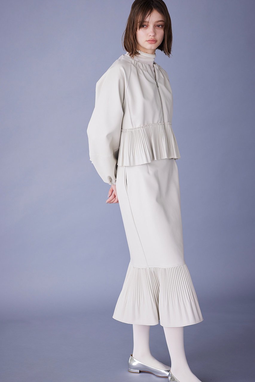 【マリリンムーン/MARILYN MOON】のプリーツフェイクレザーブルゾン 人気、トレンドファッション・服の通販 founy(ファニー) 　ファッション　Fashion　レディースファッション　Fashion for Women　アウター　Coat / Outerwear Collection　レディースジャケット・軽アウター　Jackets　ブルゾンジャケット・スポーティアウター　Blouson Jackets　ショート　Short, Short Length　ジャケット　Jacket, Outerwear　トレンド　Trend, Trending Now　バランス　Balance, Style Balance　フェイクレザー　Faux Leather, PU Leather　フェミニン　Feminine, Girly　ブルゾン　Blouson, Bomber Jacket　プリーツ　Pleats, Pleated　ワイド　Wide, Wide Fit　エレガント 上品　Elegant　other-8|ID: prp329100004608763 ipo3291000000032948977