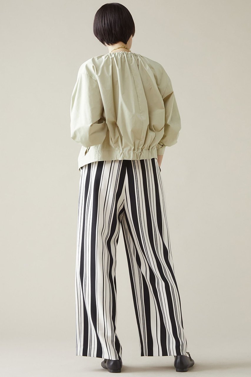 【マルティニーク/martinique】のタフタギャザーブルゾン 人気、トレンドファッション・服の通販 founy(ファニー) 　ファッション　Fashion　レディースファッション　Fashion for Women　アウター　Coat / Outerwear Collection　レディースジャケット・軽アウター　Jackets　ブルゾンジャケット・スポーティアウター　Blouson Jackets　ギャザー　Gathered, Ruffled　ジャケット　Jacket, Outerwear　ストレッチ　Stretch, Stretchy Fabric　タフタ　Taffeta, Structured Fabric　フィット　Fit, Slim Fit　フロント　Front, Front Design　ブラウジング　Blouson Silhouette, Cinched Waist　ブルゾン　Blouson, Bomber Jacket　エレガント 上品　Elegant　other-6|ID: prp329100004608788 ipo3291000000035042110