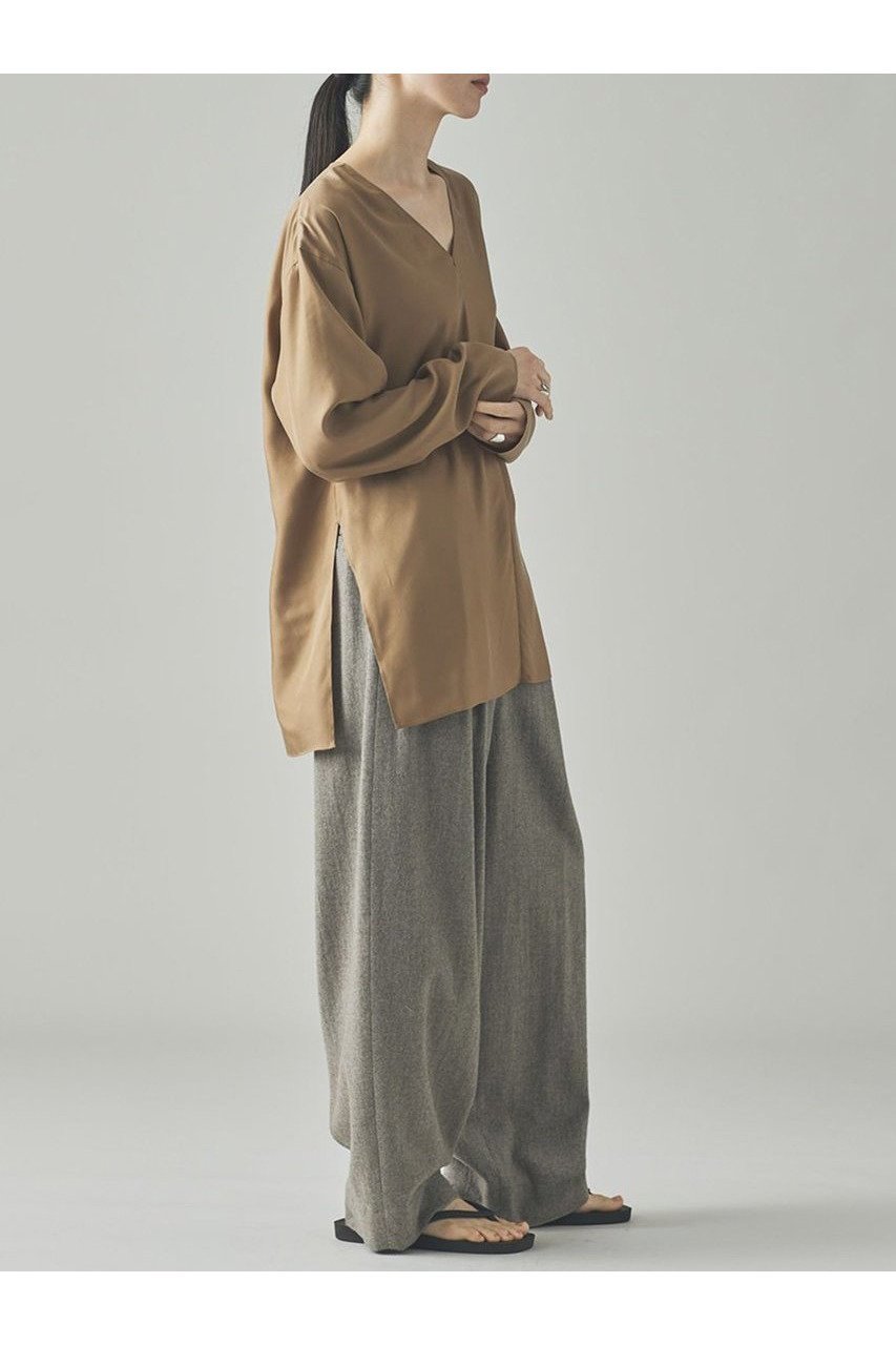 【カレンソロジー/Curensology】のキュプラツイル2WAYブラウス 人気、トレンドファッション・服の通販 founy(ファニー) 　ファッション　Fashion　レディースファッション　Fashion for Women　トップス・カットソー　Cut & Sew Tops　シャツ・ブラウス・オフィスカジュアル　Elegant Blouses & Button-Ups　エレガント 上品　Elegant　キュプラ　Cupro, Eco Fabric　シンプル　Simple, Minimal　スタイリッシュ　Stylish, Fashionable　スリット　Slit, Slit Detail　スリーブ　Sleeve, Long Sleeve / Short Sleeve　ビンテージ　Vintage, Retro Style　フォーマル　Formal, Dressy　ロング　Long, Long-Length　新作・新入荷　New Arrivals / New In　other-5|ID: prp329100004608800 ipo3291000000032949793