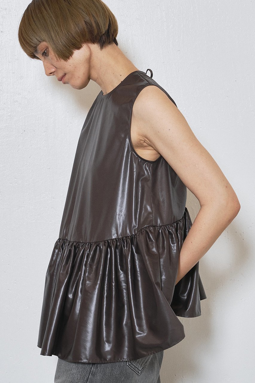 【ウィムガゼット/Whim Gazette】のギャザーノースリーブブラウス 人気、トレンドファッション・服の通販 founy(ファニー) 　ファッション　Fashion　レディースファッション　Fashion for Women　トップス・カットソー　Cut & Sew Tops　キャミソール&ノースリーブ　Camisoles & Sleeveless Tops　シャツ・ブラウス・オフィスカジュアル　Elegant Blouses & Button-Ups　ギャザー　Gathered, Ruffled　サテン　Satin, Glossy Fabric　シンプル　Simple, Minimal　タイトスカート　Pencil Skirt, Tight Skirt　ノースリーブ　Sleeveless, No-Sleeve　ボトム　Bottoms, Lower Wear　マニッシュ　Mannish, Boyish　ワイド　Wide, Wide Fit　エレガント 上品　Elegant　other-3|ID: prp329100004608811 ipo3291000000035740479