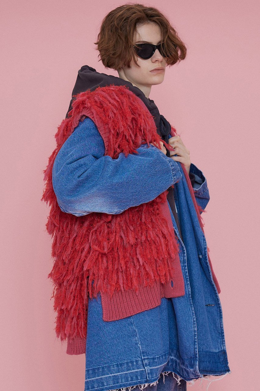 【メゾンスペシャル/MAISON SPECIAL】のシャギーフリンジハンドベスト 人気、トレンドファッション・服の通販 founy(ファニー) 　ファッション　Fashion　レディースファッション　Fashion for Women　トップス・カットソー　Cut & Sew Tops　ニット　Knit Tops & Sweaters　ベスト&ジレ / 重ね着スタイル　Vests & Gilets　カジュアルプルオーバー・ニットトップス　Pullovers & Knit Tops / Casual Pullovers　おすすめ　Recommended / Our Picks　アクセサリー　Fashion Accessories　ハンド　Hand, Handmade　フェザーヤーン　Feather Yarn, Fluffy Yarn　フリンジ　Fringe, Tassel　ベスト　Vest, Waistcoat　ミックス　Mix, Mixed Style　メランジ　Melange, Mixed Yarn　エレガント 上品　Elegant　手編み　Hand-Knitted, Handmade Knit　other-7|ID: prp329100004608913 ipo3291000000032953932