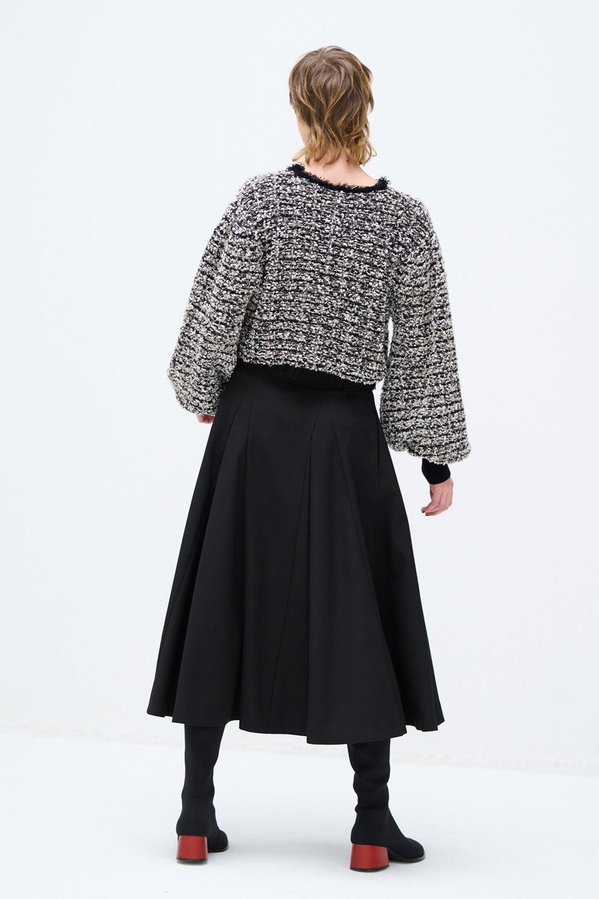 【ランバン オン ブルー/LANVIN en Bleu】のクロップドツイードニット 人気、トレンドファッション・服の通販 founy(ファニー) 　ファッション　Fashion　レディースファッション　Fashion for Women　トップス・カットソー　Cut & Sew Tops　ニット　Knit Tops & Sweaters　カジュアルプルオーバー・ニットトップス　Pullovers & Knit Tops / Casual Pullovers　クラシカル　Classical, Vintage-Inspired　クロップド　Cropped, Short Length　スペシャル　Special, Limited Edition　ツイード　Twill, Twill Weave　バランス　Balance, Style Balance　ミックス　Mix, Mixed Style　ランダム　Random, Irregular　other-7|ID: prp329100004608988 ipo3291000000032958078