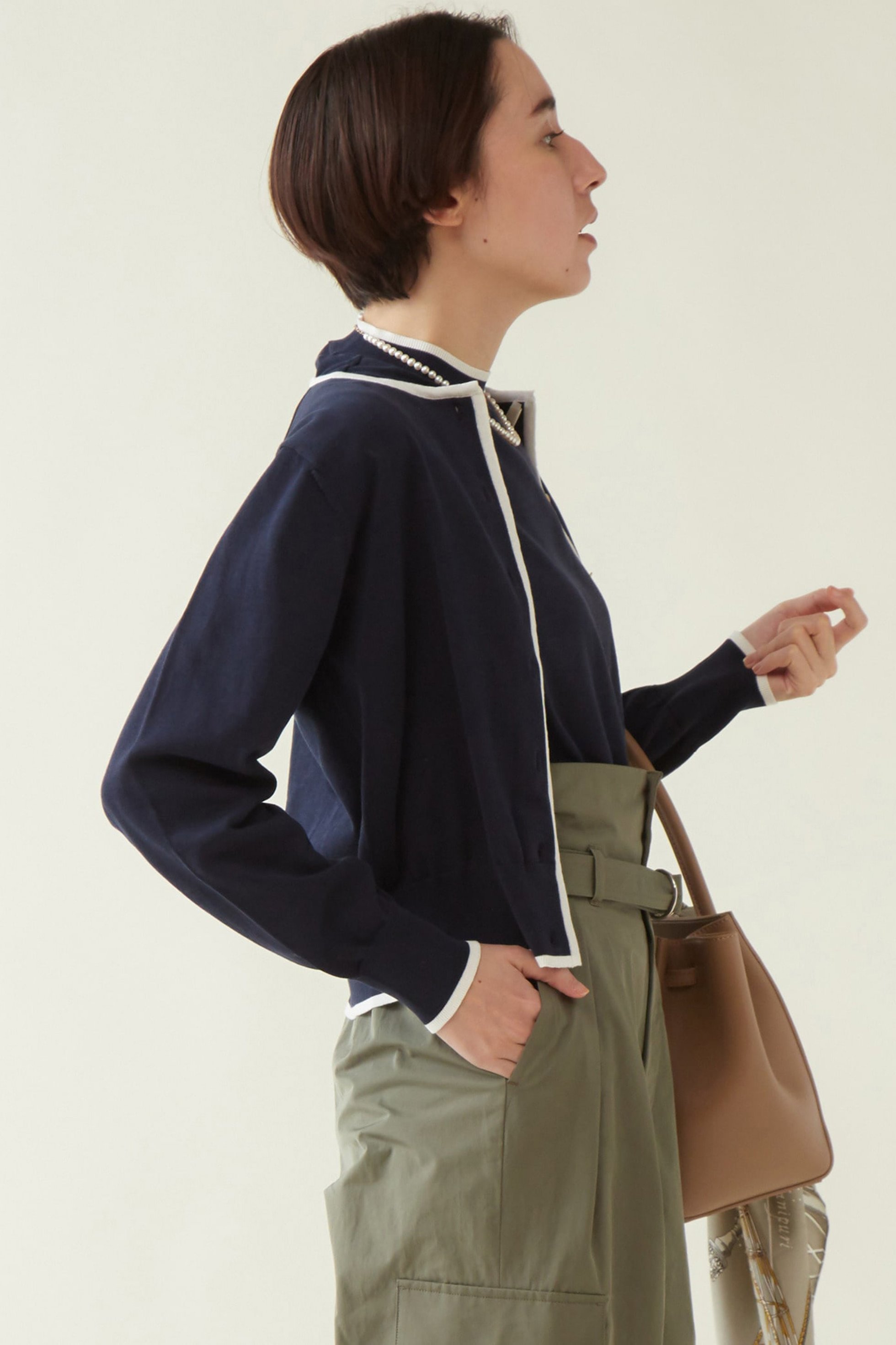 【マルティニーク/martinique】のESSENTIALカーディガン 人気、トレンドファッション・服の通販 founy(ファニー) 　ファッション　Fashion　レディースファッション　Fashion for Women　トップス・カットソー　Cut & Sew Tops　ニット　Knit Tops & Sweaters　カーディガン・羽織り　Layered Style Cardigans　おすすめ　Recommended / Our Picks　アンサンブル　Ensemble Set　カーディガン　Cardigan, Knitwear　コンパクト　Compact, Small Size　バランス　Balance, Style Balance　パイピング　Piping, Trim Design　ベーシック　Basic, Essential　ボトム　Bottoms, Lower Wear　メタル　Metal, Metal Parts　定番　Standard, Basic Item　other-4|ID: prp329100004609037 ipo3291000000032959524