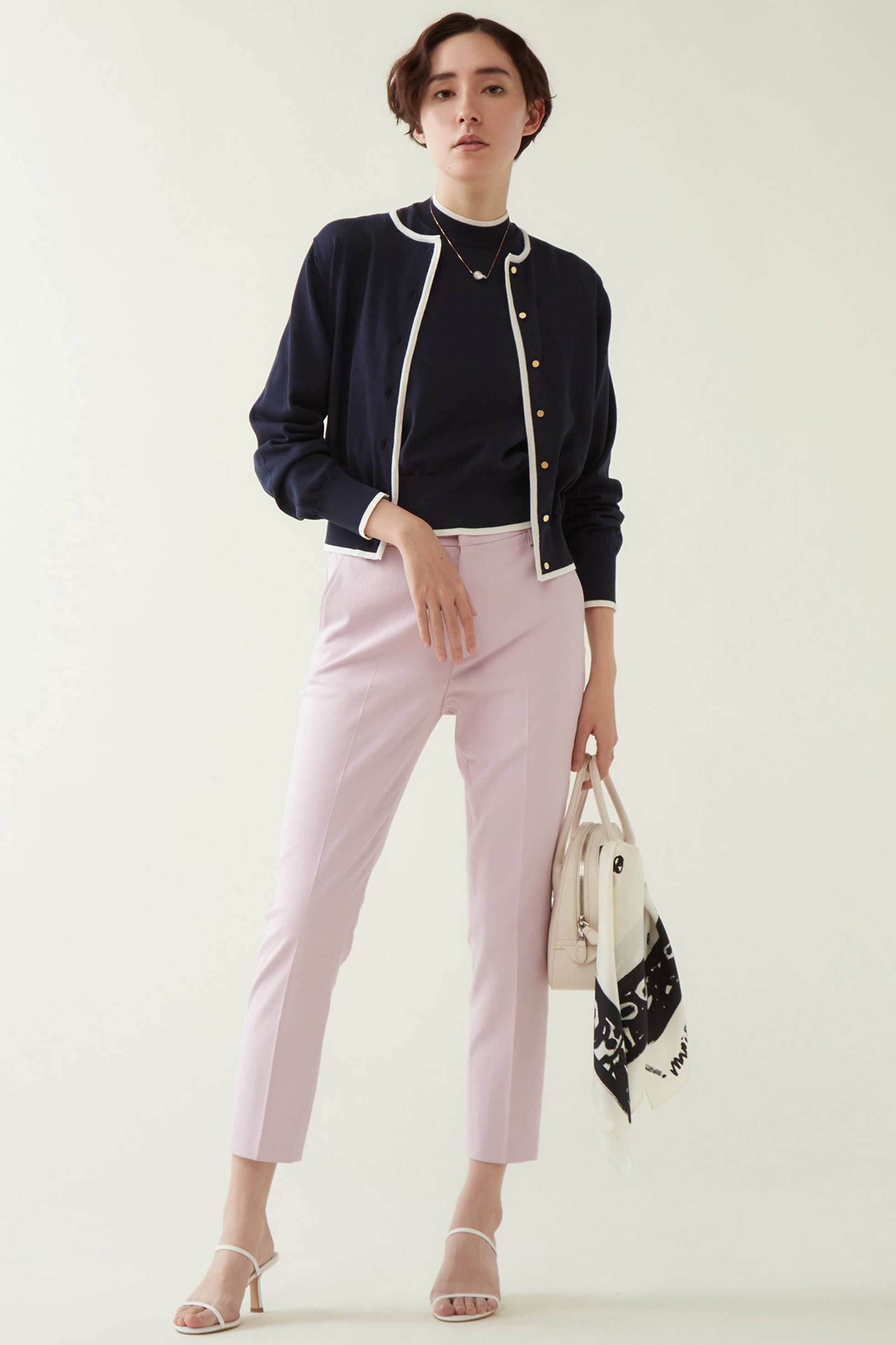 【マルティニーク/martinique】のESSENTIALカーディガン 人気、トレンドファッション・服の通販 founy(ファニー) 　ファッション　Fashion　レディースファッション　Fashion for Women　トップス・カットソー　Cut & Sew Tops　ニット　Knit Tops & Sweaters　カーディガン・羽織り　Layered Style Cardigans　おすすめ　Recommended / Our Picks　アンサンブル　Ensemble Set　カーディガン　Cardigan, Knitwear　コンパクト　Compact, Small Size　バランス　Balance, Style Balance　パイピング　Piping, Trim Design　ベーシック　Basic, Essential　ボトム　Bottoms, Lower Wear　メタル　Metal, Metal Parts　定番　Standard, Basic Item　other-8|ID: prp329100004609037 ipo3291000000032959558