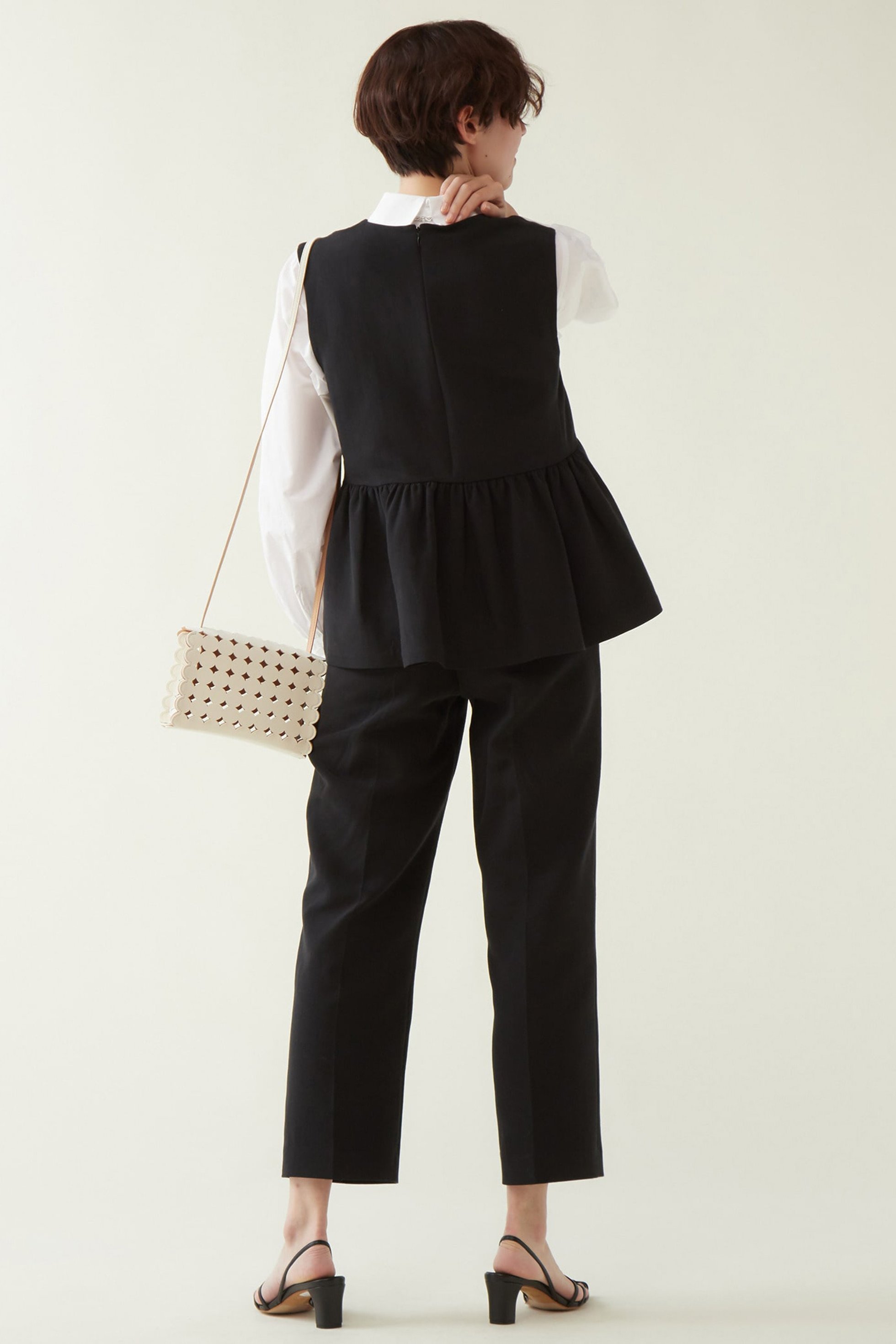 【マルティニーク/martinique】のダブルクロスペプラムジレ 人気、トレンドファッション・服の通販 founy(ファニー) 　ファッション　Fashion　レディースファッション　Fashion for Women　アウター　Coat / Outerwear Collection　レディースジャケット・軽アウター　Jackets　インナー　Innerwear　ギャザー　Gathered, Ruffled　コンパクト　Compact, Small Size　ジャケット　Jacket, Outerwear　セットアップ　Set-Up, Coordinated Outfit　ドレープ　Drape, Draping Fabric　ブライト　Bright, Shiny　ベスト　Vest, Waistcoat　ペプラム　Peplum, Flared Hem　エレガント 上品　Elegant　other-6|ID: prp329100004609160 ipo3291000000032965708