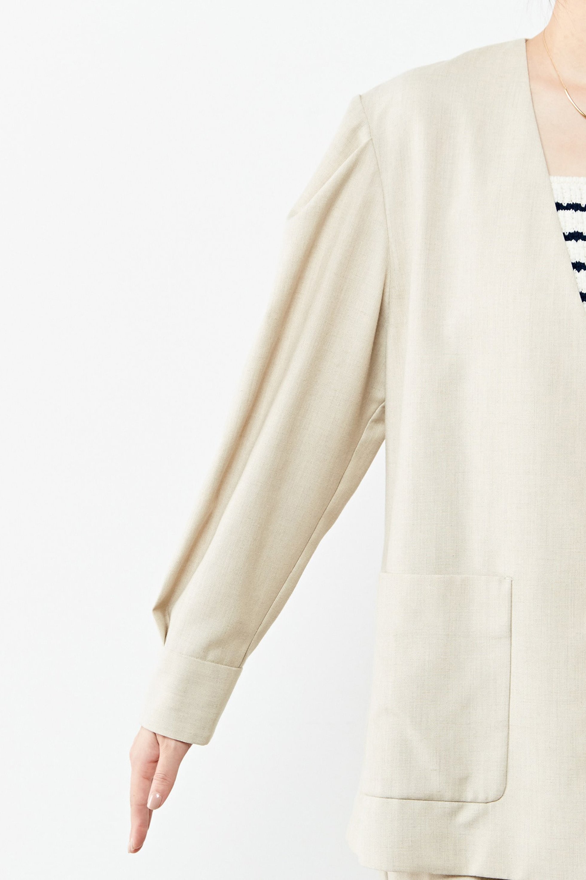 【マルティニーク/martinique】のノーカラータックジャケット 人気、トレンドファッション・服の通販 founy(ファニー) 　ファッション　Fashion　レディースファッション　Fashion for Women　アウター　Coat / Outerwear Collection　レディースジャケット・軽アウター　Jackets　カーディガン　Cardigan, Knitwear　ジャケット　Jacket, Outerwear　スリーブ　Sleeve, Long Sleeve / Short Sleeve　モダン　Modern, Contemporary　リネン　Linen, Linen Fabric　other-4|ID: prp329100004609175 ipo3291000000032966285