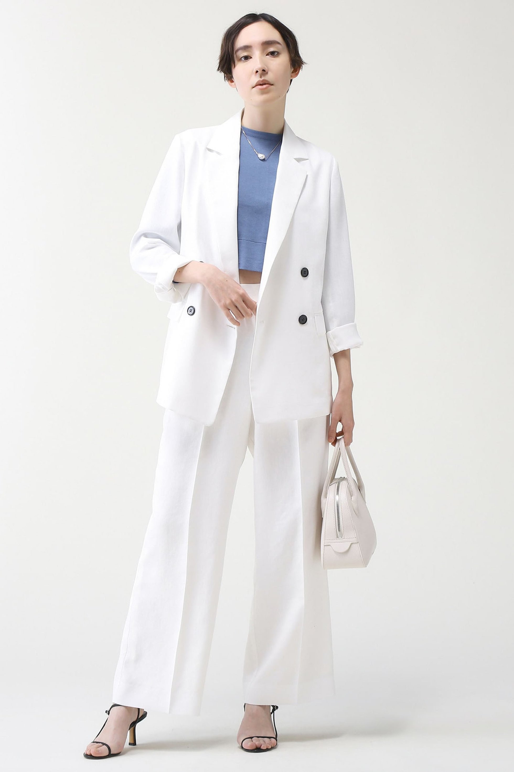 【マルティニーク/martinique】のダブルブレストジャケット 人気、トレンドファッション・服の通販 founy(ファニー) 　ファッション　Fashion　レディースファッション　Fashion for Women　アウター　Coat / Outerwear Collection　レディースジャケット・軽アウター　Jackets　おすすめ　Recommended / Our Picks　サマー　Summer, Summer Style　ジャケット　Jacket, Outerwear　スタンダード　Standard, Basic　ダブル　Double, Double-Breasted　ボックス　Boxy, Box Shape　モダン　Modern, Contemporary　リラックス　Relax, Relaxed Fit　夏　Summer　other-5|ID: prp329100004609189 ipo3291000000032967428