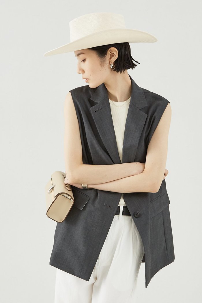 【ザ ストア バイ シー/THE STORE by C】のオーバーサイジングベスト インテリア・キッズ・メンズ・レディースファッション・服の通販 founy(ファニー) https://founy.com/ ファッション Fashion レディースファッション Fashion for Women アウター Coat / Outerwear Collection レディースジャケット・軽アウター Jackets おすすめ Recommended / Our Picks ジャケット Jacket, Outerwear ストレッチ Stretch, Stretchy Fabric セットアップ Set-Up, Coordinated Outfit タンク Tank Top, Sleeveless Top ハーフ Half, Half-Length ベスト Vest, Waistcoat 再入荷 Restock / Back in Stock |ID: prp329100004609948 ipo3291000000032977193