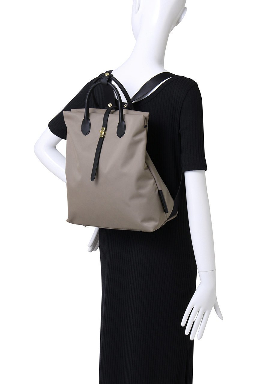 【ヴィオラドーロ/VIOLAd'ORO】のBIANCA ナイロン2wayバックパック 人気、トレンドファッション・服の通販 founy(ファニー) 　ファッション　Fashion　レディースファッション　Fashion for Women　バッグ　Bags　スタイリッシュ　Stylish, Fashionable　スポーティ　Sporty, Casual Athletic　フィット　Fit, Slim Fit　リュック　Backpack, Rucksack　軽量　Lightweight, Ultra Light　other-2|ID: prp329100004610638 ipo3291000000035101943