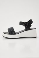 【スタッカート/STACCATO】のフーゴスポーティーヒールサンダル 人気、トレンドファッション・服の通販 founy(ファニー) ファッション Fashion レディースファッション Fashion for Women おすすめ Recommended / Our Picks サンダル Sandals, Summer Shoes シルバー Silver, Metallic Silver ストーン Stone, Gem-Like トレンド Trend, Trending Now エレガント 上品 Elegant 今季 This Season, Current Season 軽量 Lightweight, Ultra Light |ID:prp329100004610647