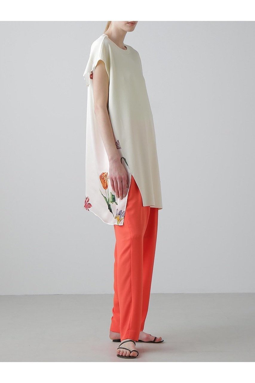 【アドーア/ADORE】のピクトリカルブックプリントニットブラウス 人気、トレンドファッション・服の通販 founy(ファニー) 　ファッション　Fashion　レディースファッション　Fashion for Women　トップス・カットソー　Cut & Sew Tops　ニット　Knit Tops & Sweaters　シャツ・ブラウス・オフィスカジュアル　Elegant Blouses & Button-Ups　おすすめ　Recommended / Our Picks　サテン　Satin, Glossy Fabric　ショート　Short, Short Length　スカーフ　Scarf, Neckwear　スリーブ　Sleeve, Long Sleeve / Short Sleeve　セットアップ　Set-Up, Coordinated Outfit　ドレープ　Drape, Draping Fabric　フロント　Front, Front Design　プリント　Print, Printed Pattern　新作・新入荷　New Arrivals / New In　other-4|ID: prp329100004610673 ipo3291000000032989577