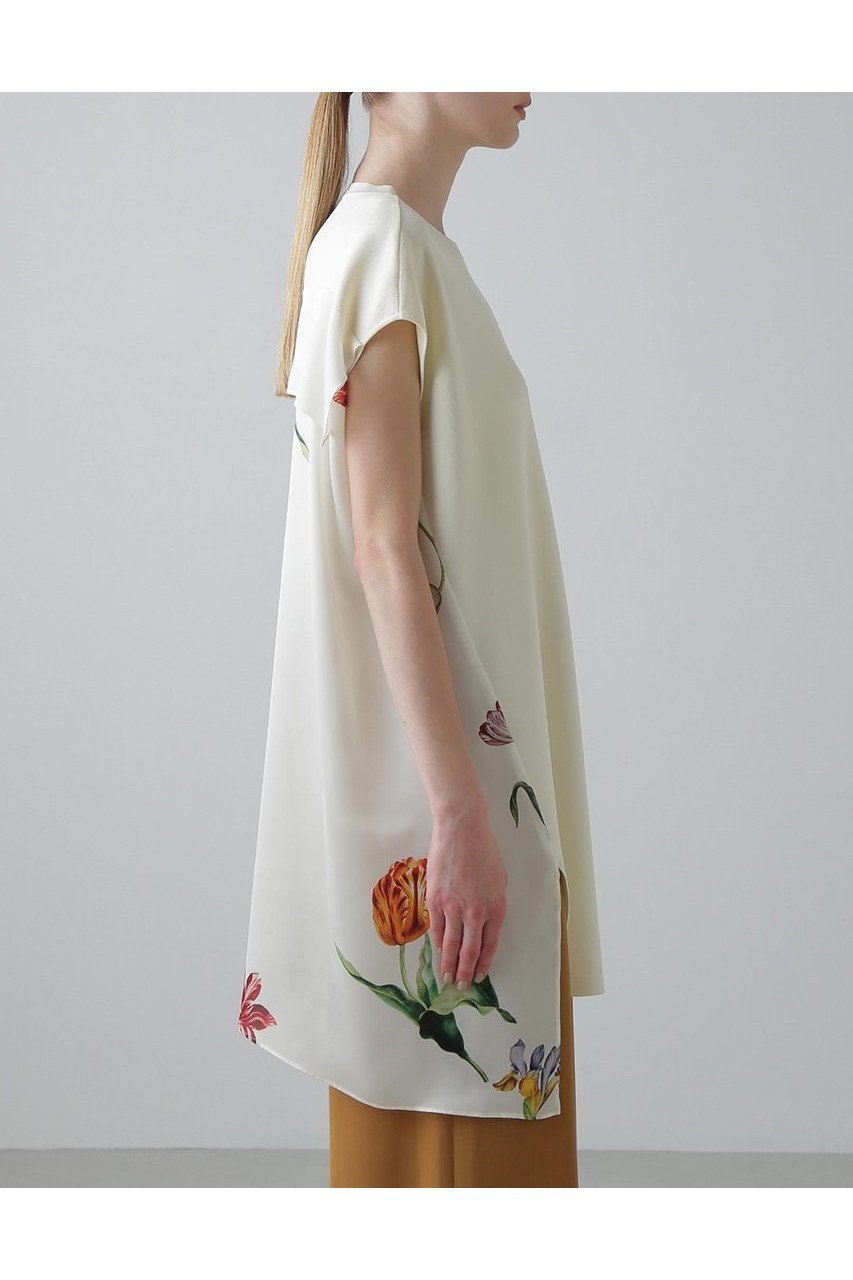 【アドーア/ADORE】のピクトリカルブックプリントニットブラウス 人気、トレンドファッション・服の通販 founy(ファニー) 　ファッション　Fashion　レディースファッション　Fashion for Women　トップス・カットソー　Cut & Sew Tops　ニット　Knit Tops & Sweaters　シャツ・ブラウス・オフィスカジュアル　Elegant Blouses & Button-Ups　おすすめ　Recommended / Our Picks　サテン　Satin, Glossy Fabric　ショート　Short, Short Length　スカーフ　Scarf, Neckwear　スリーブ　Sleeve, Long Sleeve / Short Sleeve　セットアップ　Set-Up, Coordinated Outfit　ドレープ　Drape, Draping Fabric　フロント　Front, Front Design　プリント　Print, Printed Pattern　新作・新入荷　New Arrivals / New In　other-5|ID: prp329100004610673 ipo3291000000032989578