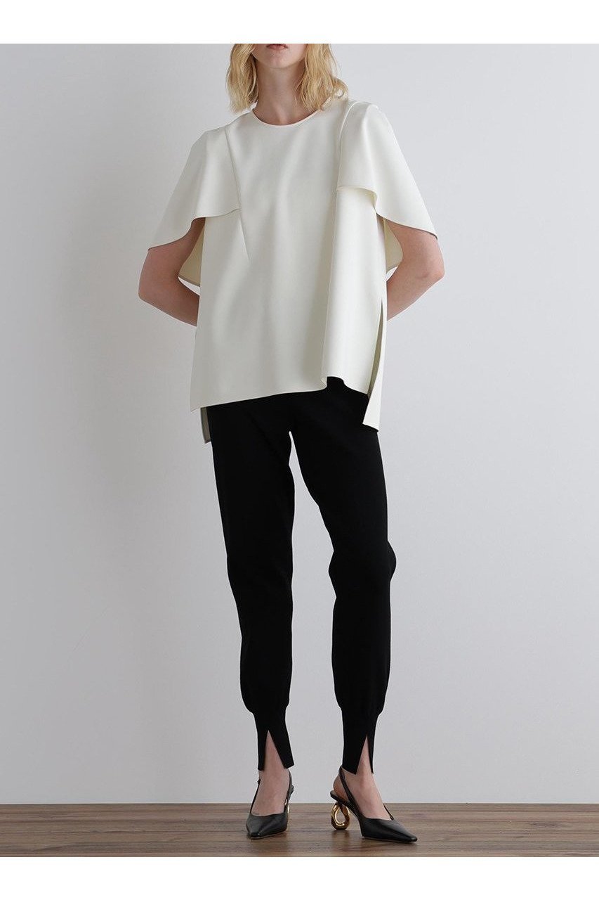 【ル フィル/LE PHIL】のライトダンボールケープブラウス 人気、トレンドファッション・服の通販 founy(ファニー) 　ファッション　Fashion　レディースファッション　Fashion for Women　トップス・カットソー　Cut & Sew Tops　シャツ・ブラウス・オフィスカジュアル　Elegant Blouses & Button-Ups　おすすめ　Recommended / Our Picks　コンパクト　Compact, Small Size　ショート　Short, Short Length　ストレッチ　Stretch, Stretchy Fabric　スリット　Slit, Slit Detail　スリーブ　Sleeve, Long Sleeve / Short Sleeve　新作・新入荷　New Arrivals / New In　other-3|ID: prp329100004610678 ipo3291000000032989614