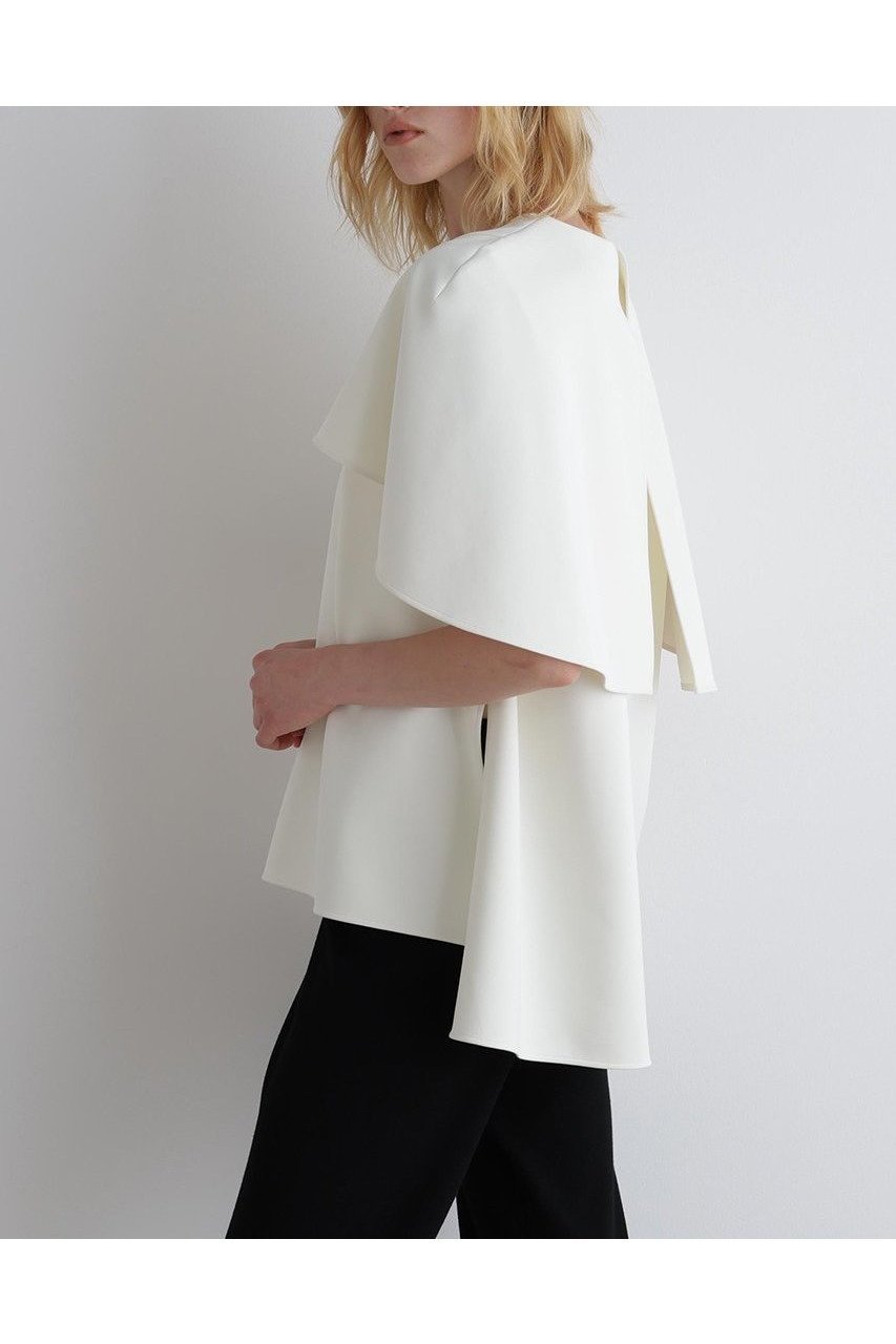 【ル フィル/LE PHIL】のライトダンボールケープブラウス 人気、トレンドファッション・服の通販 founy(ファニー) 　ファッション　Fashion　レディースファッション　Fashion for Women　トップス・カットソー　Cut & Sew Tops　シャツ・ブラウス・オフィスカジュアル　Elegant Blouses & Button-Ups　おすすめ　Recommended / Our Picks　コンパクト　Compact, Small Size　ショート　Short, Short Length　ストレッチ　Stretch, Stretchy Fabric　スリット　Slit, Slit Detail　スリーブ　Sleeve, Long Sleeve / Short Sleeve　新作・新入荷　New Arrivals / New In　other-4|ID: prp329100004610678 ipo3291000000032989615