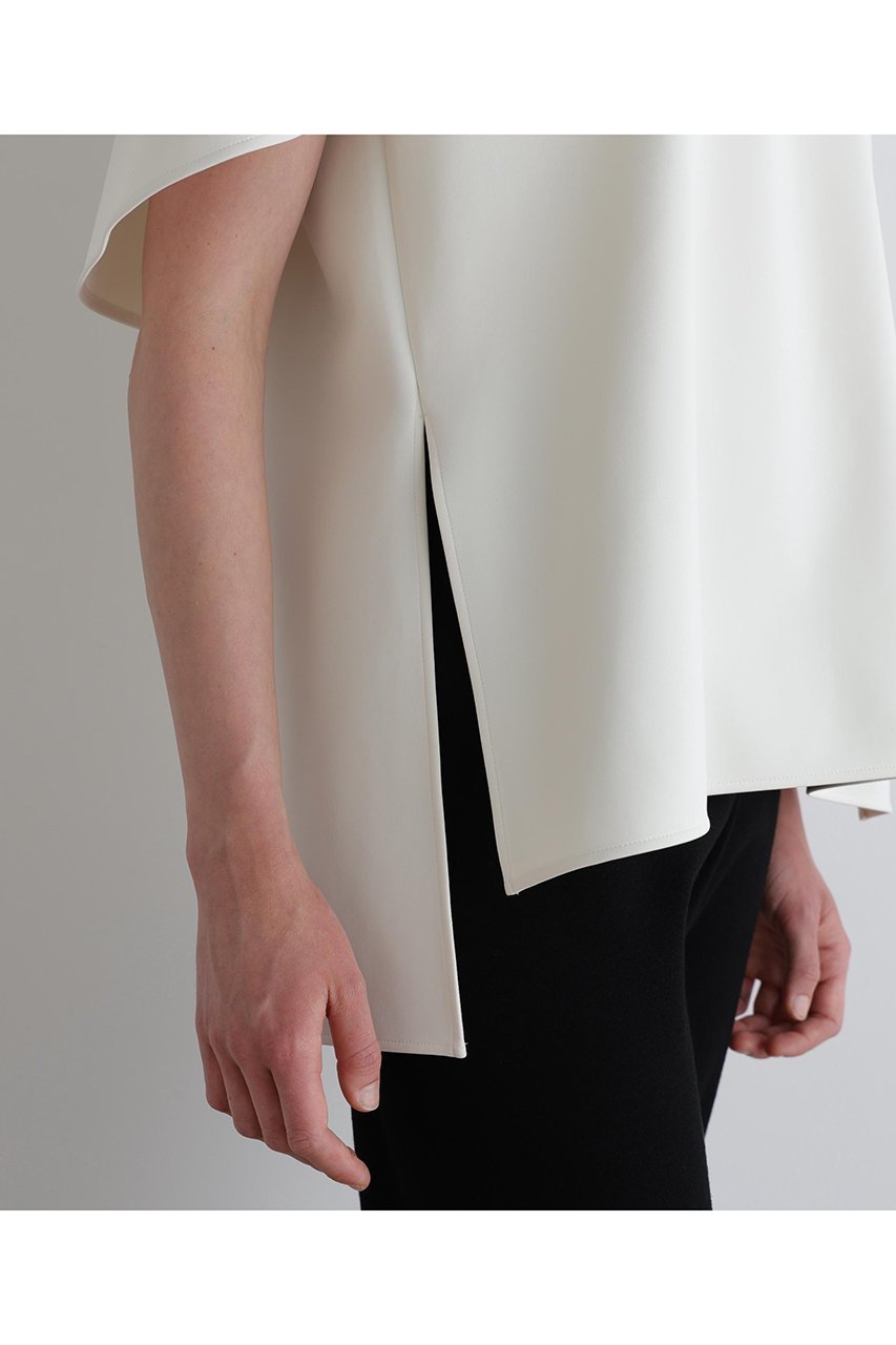 【ル フィル/LE PHIL】のライトダンボールケープブラウス 人気、トレンドファッション・服の通販 founy(ファニー) 　ファッション　Fashion　レディースファッション　Fashion for Women　トップス・カットソー　Cut & Sew Tops　シャツ・ブラウス・オフィスカジュアル　Elegant Blouses & Button-Ups　おすすめ　Recommended / Our Picks　コンパクト　Compact, Small Size　ショート　Short, Short Length　ストレッチ　Stretch, Stretchy Fabric　スリット　Slit, Slit Detail　スリーブ　Sleeve, Long Sleeve / Short Sleeve　新作・新入荷　New Arrivals / New In　other-8|ID: prp329100004610678 ipo3291000000032989619