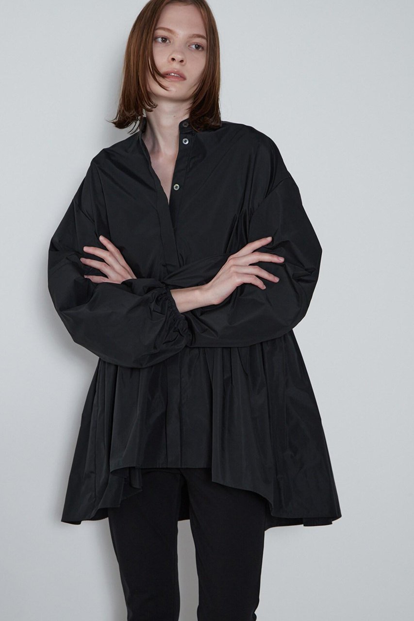 【ル フィル/LE PHIL】の《LE PHIL》ライトタフタギャザーブラウス 人気、トレンドファッション・服の通販 founy(ファニー) 　ファッション　Fashion　レディースファッション　Fashion for Women　トップス・カットソー　Cut & Sew Tops　シャツ・ブラウス・オフィスカジュアル　Elegant Blouses & Button-Ups　おすすめ　Recommended / Our Picks　ギャザー　Gathered, Ruffled　スタンダード　Standard, Basic　スリーブ　Sleeve, Long Sleeve / Short Sleeve　タフタ　Taffeta, Structured Fabric　ドレス　Dress, One-Piece　レギンス　Leggings, Stretch Pants　ロング　Long, Long-Length　羽織　Haori, Light Jacket　 other-1|ID: prp329100004610690 ipo3291000000035470423