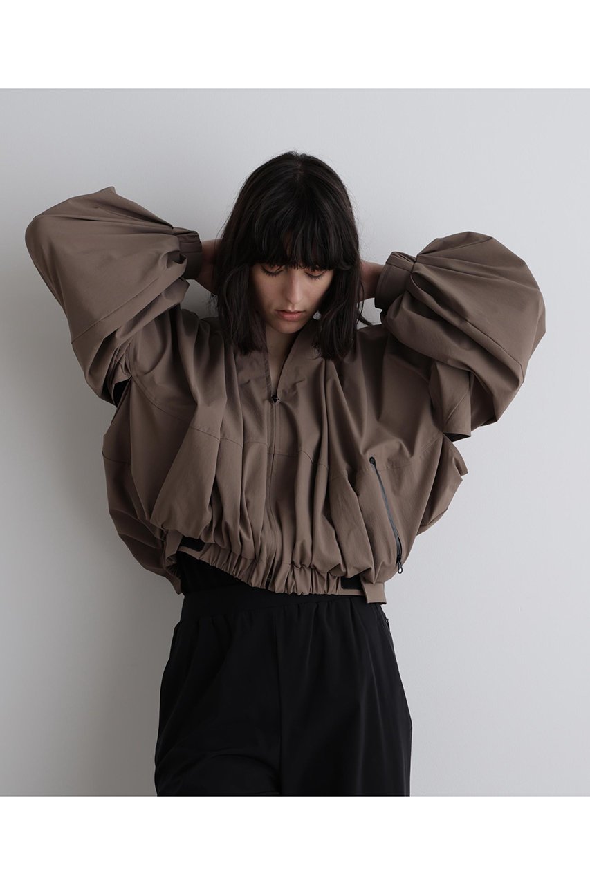 【ル フィル/LE PHIL】の《LE PHIL SPORTS》ナイロンショート丈ブルゾン 人気、トレンドファッション・服の通販 founy(ファニー) 　ファッション　Fashion　レディースファッション　Fashion for Women　アウター　Coat / Outerwear Collection　レディースジャケット・軽アウター　Jackets　ブルゾンジャケット・スポーティアウター　Blouson Jackets　ギャザー　Gathered, Ruffled　ショート　Short, Short Length　ジャケット　Jacket, Outerwear　スタンダード　Standard, Basic　スポーツ　Sports, Activewear　スリット　Slit, Slit Detail　バルーン　Balloon, Balloon Silhouette　フェミニン　Feminine, Girly　ブルゾン　Blouson, Bomber Jacket　メッシュ　Mesh, Net Fabric　新作・新入荷　New Arrivals / New In　other-2|ID: prp329100004610692 ipo3291000000032989713
