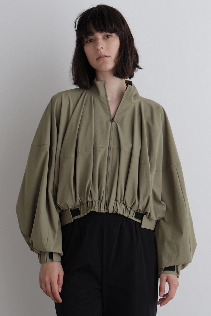 【ル フィル/LE PHIL】の《LE PHIL SPORTS》ナイロンショート丈ブルゾン 人気、トレンドファッション・服の通販 founy(ファニー) 　ファッション　Fashion　レディースファッション　Fashion for Women　アウター　Coat / Outerwear Collection　レディースジャケット・軽アウター　Jackets　ブルゾンジャケット・スポーティアウター　Blouson Jackets　ギャザー　Gathered, Ruffled　ショート　Short, Short Length　ジャケット　Jacket, Outerwear　スタンダード　Standard, Basic　スポーツ　Sports, Activewear　スリット　Slit, Slit Detail　バルーン　Balloon, Balloon Silhouette　フェミニン　Feminine, Girly　ブルゾン　Blouson, Bomber Jacket　メッシュ　Mesh, Net Fabric　再入荷　Restock / Back in Stock　other-4|ID: prp329100004610692 ipo3291000000036062929