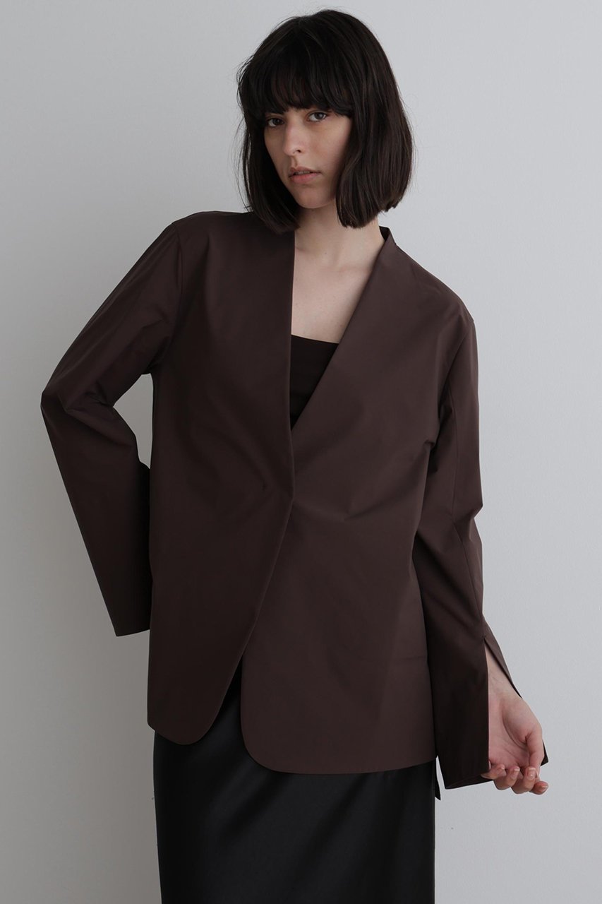 【ル フィル/LE PHIL】のSOLOTEXブロードジャケット インテリア・キッズ・メンズ・レディースファッション・服の通販 founy(ファニー) 　ファッション　Fashion　レディースファッション　Fashion for Women　アウター　Coat / Outerwear Collection　レディースジャケット・軽アウター　Jackets　おすすめ　Recommended / Our Picks　ジャケット　Jacket, Outerwear　スタンダード　Standard, Basic　スリット　Slit, Slit Detail　ブロード　Broadcloth, Fine Cotton　リラックス　Relax, Relaxed Fit　エレガント 上品　Elegant　定番　Standard, Basic Item　新作・新入荷　New Arrivals / New In　旅行　Travel　ブラウン|ID: prp329100004610693 ipo3291000000032989719