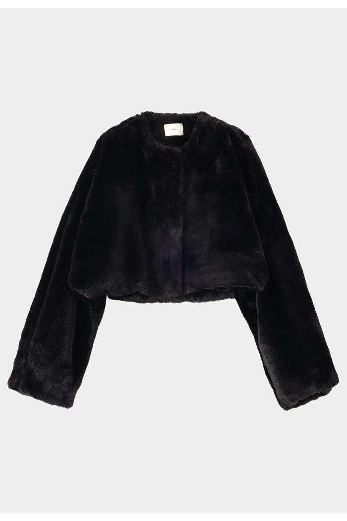 【ル フィル/LE PHIL】のフェイクファーショートジャケット インテリア・キッズ・メンズ・レディースファッション・服の通販 founy(ファニー) https://founy.com/ ファッション Fashion レディースファッション Fashion for Women アウター Coat / Outerwear Collection レディースジャケット・軽アウター Jackets おすすめ Recommended / Our Picks なめらか Smooth, Silky Texture ショート Short, Short Length ジャケット Jacket, Outerwear スタンダード Standard, Basic フェイクファー Faux Fur, Imitation Fur フレア Flare, Flared ボレロ Bolero, Short Cardigan ロング Long, Long-Length 新作・新入荷 New Arrivals / New In A/W・秋冬 Autumn/Winter |ID: prp329100004610694 ipo3291000000032989721