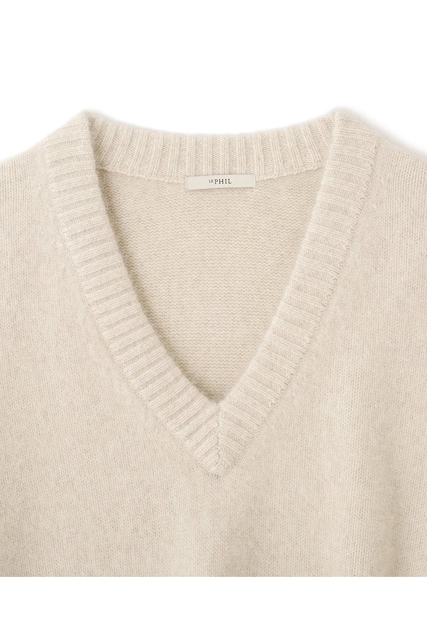 【ル フィル/LE PHIL】のFOX混Vネックニット 人気、トレンドファッション・服の通販 founy(ファニー) 　ファッション　Fashion　レディースファッション　Fashion for Women　トップス・カットソー　Cut & Sew Tops　ニット　Knit Tops & Sweaters　カジュアルプルオーバー・ニットトップス　Pullovers & Knit Tops / Casual Pullovers　Vネックトップス　V-Neck Tops / V-Cut Neckline Shirts　スタンダード　Standard, Basic　デコルテ　Décolleté, Neckline　フォックス　Fox, Fox Fur　リラックス　Relax, Relaxed Fit　エレガント 上品　Elegant　other-4|ID: prp329100004610703 ipo3291000000035945095