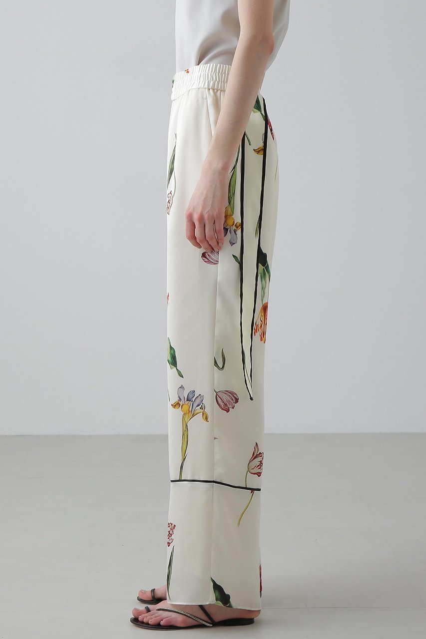 【アドーア/ADORE】のピクトリカルブックプリントパンツ 人気、トレンドファッション・服の通販 founy(ファニー) 　ファッション　Fashion　レディースファッション　Fashion for Women　パンツ　Pants & Trousers　おすすめ　Recommended / Our Picks　サテン　Satin, Glossy Fabric　ジャケット　Jacket, Outerwear　ストレート　Straight, Straight Cut　セットアップ　Set-Up, Coordinated Outfit　プリント　Print, Printed Pattern　新作・新入荷　New Arrivals / New In　other-5|ID: prp329100004610710 ipo3291000000032989889