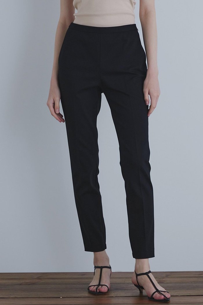 【ル フィル/LE PHIL】のダブルクロステーパードパンツ インテリア・キッズ・メンズ・レディースファッション・服の通販 founy(ファニー) https://founy.com/ ファッション Fashion レディースファッション Fashion for Women パンツ Pants & Trousers |ID: prp329100004610726 ipo3291000000032990027