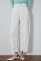 【ル フィル/LE PHIL】の《LE PHIL》ライトデニムバレルパンツ 人気、トレンドファッション・服の通販 founy(ファニー) ファッション Fashion レディースファッション Fashion for Women パンツ Pants & Trousers デニムパンツ・ジーンズ・美脚デニム Denim Jeans & Pants インディゴ Indigo Denim コンパクト Compact, Small Size スタンダード Standard, Basic デニム Denim, Jeans Material 春 Spring |ID:prp329100004610731