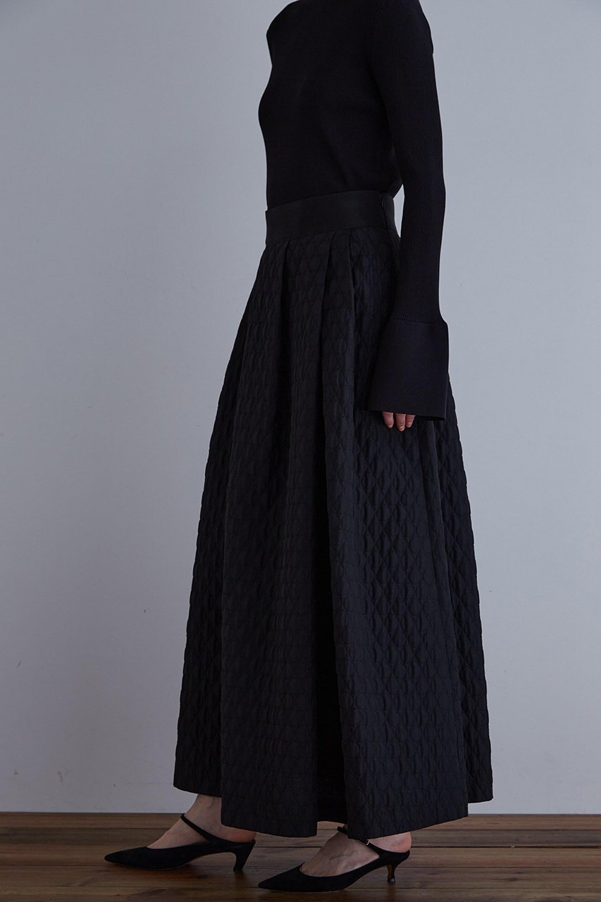 【ル フィル/LE PHIL】のサークルジャガードスカート 人気、トレンドファッション・服の通販 founy(ファニー) 　ファッション　Fashion　レディースファッション　Fashion for Women　スカート　Skirts　ロングスカート　Long Skirts / Maxi & Midi Skirts　おすすめ　Recommended / Our Picks　サークル　Circle, Round Design　シンプル　Simple, Minimal　ジャカード／ジャガード　Jacquard, Woven Pattern　スタンダード　Standard, Basic　ドレス　Dress, One-Piece　マキシ　Maxi, Full Length　モチーフ　Motif, Design Theme　ランダム　Random, Irregular　ロング　Long, Long-Length　other-4|ID: prp329100004610739 ipo3291000000035470688