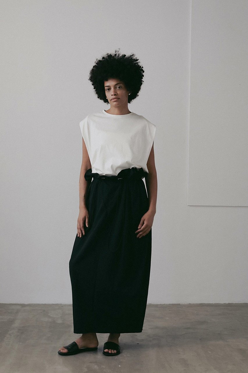 【ハー/HER.】のコットンノースリーブプルオーバー 人気、トレンドファッション・服の通販 founy(ファニー) 　ファッション　Fashion　レディースファッション　Fashion for Women　トップス・カットソー　Cut & Sew Tops　キャミソール&ノースリーブ　Camisoles & Sleeveless Tops　シャツ・ブラウス・オフィスカジュアル　Elegant Blouses & Button-Ups　ロングTシャツ・Tシャツ　Longline T-Shirts & Tees　カジュアルプルオーバー・ニットトップス　Pullovers & Knit Tops / Casual Pullovers　カットソー・ベーシックTシャツ　Cut-and-Sewn Tops / Stretch Tees & Basics　キャミソール　Camisole, Spaghetti Strap Top　タンク　Tank Top, Sleeveless Top　ボトム　Bottoms, Lower Wear　再入荷　Restock / Back in Stock　夏　Summer　other-7|ID: prp329100004612537 ipo3291000000035857675