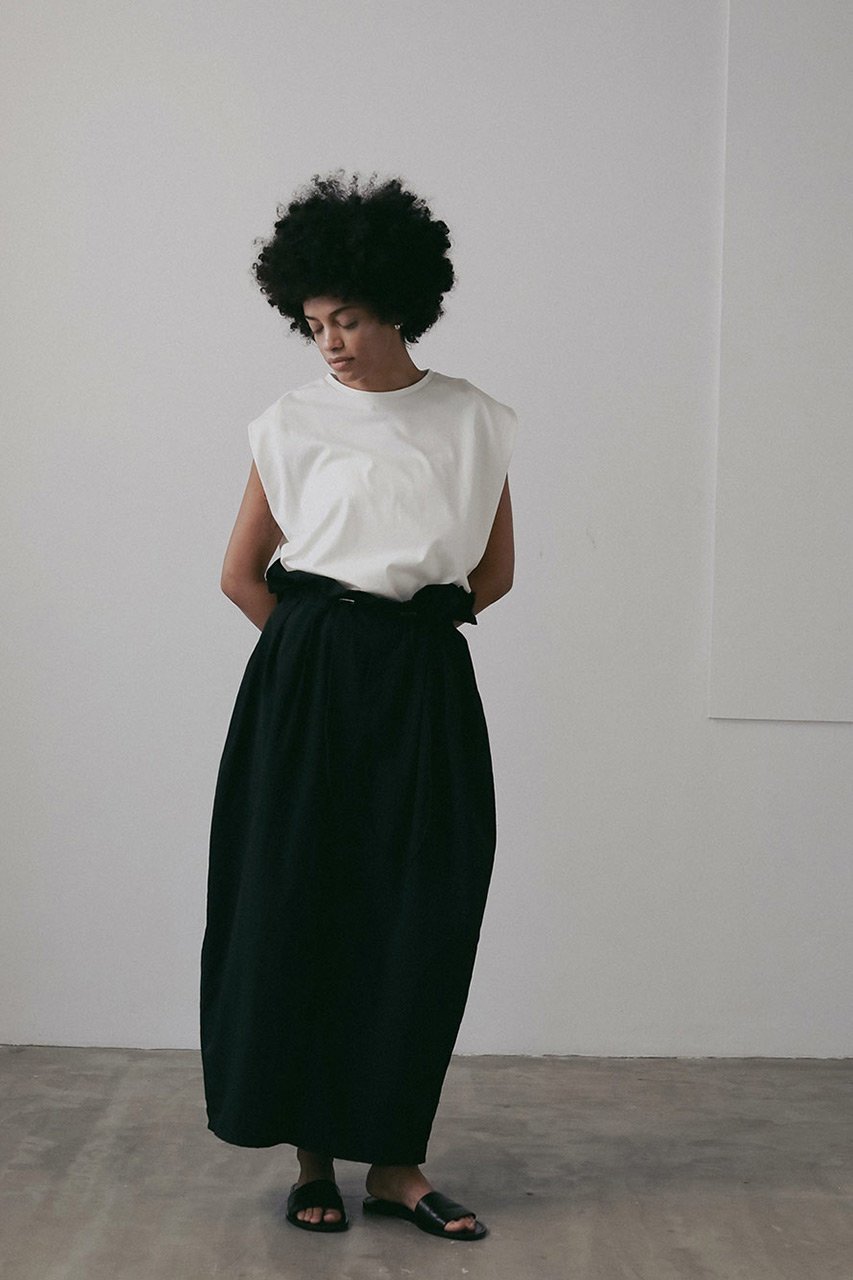 【ハー/HER.】のコットンノースリーブプルオーバー 人気、トレンドファッション・服の通販 founy(ファニー) 　ファッション　Fashion　レディースファッション　Fashion for Women　トップス・カットソー　Cut & Sew Tops　キャミソール&ノースリーブ　Camisoles & Sleeveless Tops　シャツ・ブラウス・オフィスカジュアル　Elegant Blouses & Button-Ups　ロングTシャツ・Tシャツ　Longline T-Shirts & Tees　カジュアルプルオーバー・ニットトップス　Pullovers & Knit Tops / Casual Pullovers　カットソー・ベーシックTシャツ　Cut-and-Sewn Tops / Stretch Tees & Basics　キャミソール　Camisole, Spaghetti Strap Top　タンク　Tank Top, Sleeveless Top　ボトム　Bottoms, Lower Wear　再入荷　Restock / Back in Stock　夏　Summer　other-8|ID: prp329100004612537 ipo3291000000035857676