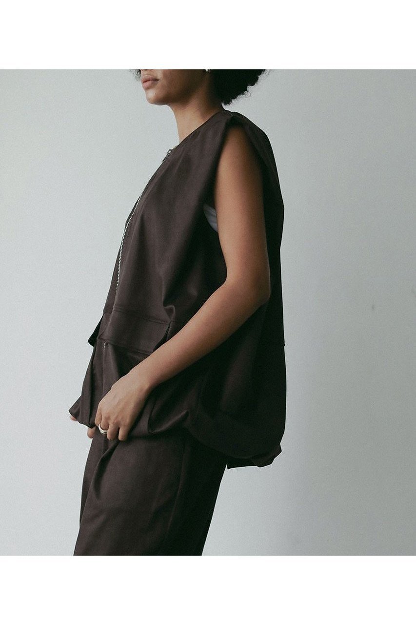 【ハー/HER.】の【7/17 12:00販売開始】フロントジップベストブラウス 人気、トレンドファッション・服の通販 founy(ファニー) 　ファッション　Fashion　レディースファッション　Fashion for Women　アウター　Coat / Outerwear Collection　トップス・カットソー　Cut & Sew Tops　シャツ・ブラウス・オフィスカジュアル　Elegant Blouses & Button-Ups　ベスト&ジレ / 重ね着スタイル　Vests & Gilets　ショート　Short, Short Length　スリーブ　Sleeve, Long Sleeve / Short Sleeve　バルーン　Balloon, Balloon Silhouette　ベスト　Vest, Waistcoat　ポケット　Pocket, Pocket Detail　新作・新入荷　New Arrivals / New In　other-5|ID: prp329100004612540 ipo3291000000033013742