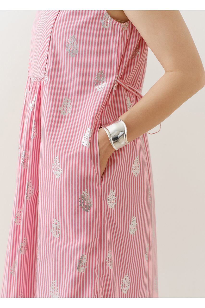 【ヌキテパ/NE QUITTEZ PAS】のCOTTON POPLIN STRIPE ホイル プリント ノースリーブ ドレス 人気、トレンドファッション・服の通販 founy(ファニー) 　ファッション　Fashion　レディースファッション　Fashion for Women　ワンピース　Dresses　フォーマル・パーティードレス・結婚式用ドレス　Elegant & Casual Dresses　チュニック　Tunic Tops & Dresses　ギャザー　Gathered, Ruffled　ストライプ　Stripe, Striped Pattern　チュニック　Tunic, Long Top　ドレス　Dress, One-Piece　ノースリーブ　Sleeveless, No-Sleeve　プリント　Print, Printed Pattern　ロング　Long, Long-Length　other-8|ID: prp329100004613287 ipo3291000000036241175