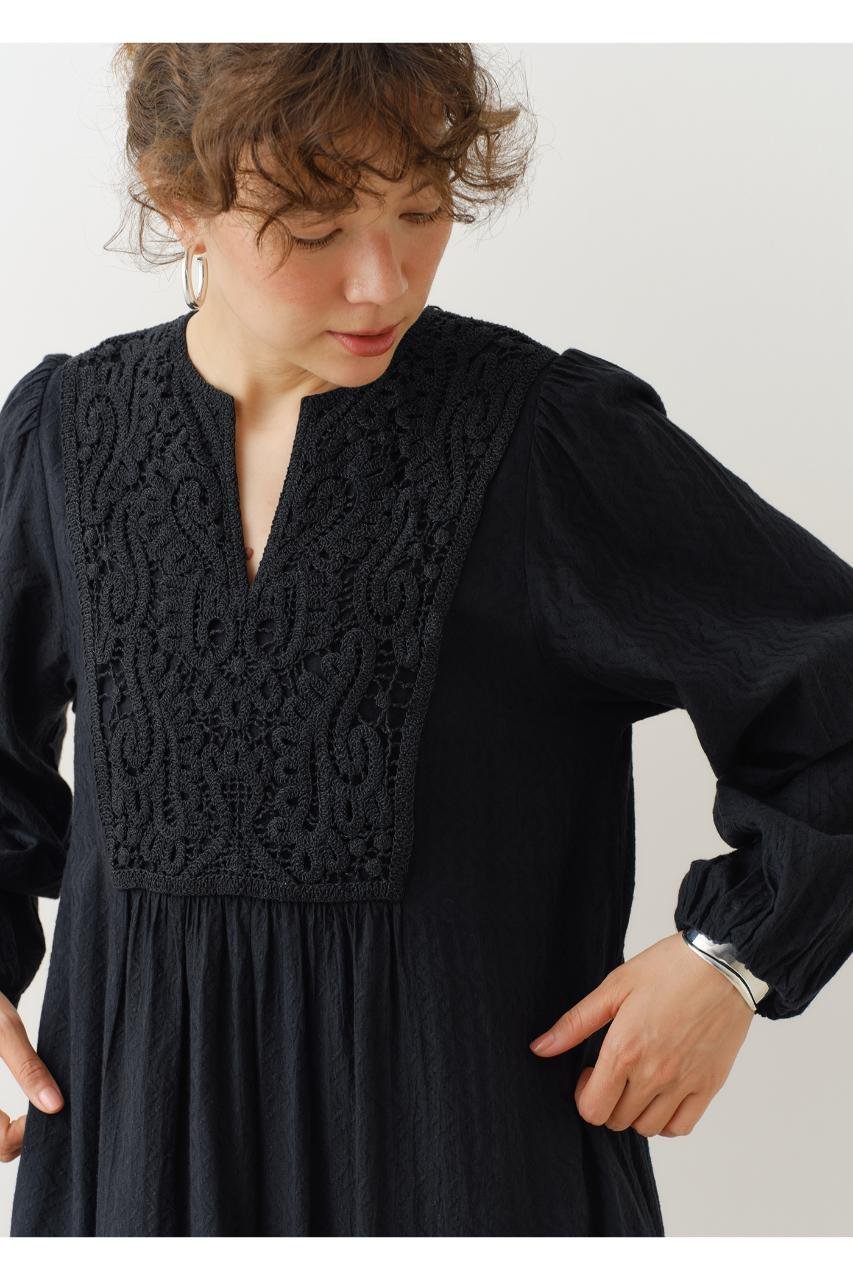 【ヌキテパ/NE QUITTEZ PAS】のCOTTON ジャカード レース ヨーク ドレス 人気、トレンドファッション・服の通販 founy(ファニー) 　ファッション　Fashion　レディースファッション　Fashion for Women　ワンピース　Dresses　フォーマル・パーティードレス・結婚式用ドレス　Elegant & Casual Dresses　チュニック　Tunic Tops & Dresses　2025年　2025　2025-2026秋冬・A/W　Autumn/Winter 2025–26 AW25–26　サンダル　Sandals, Summer Shoes　シューズ　Shoes, Footwear　ジャカード／ジャガード　Jacquard, Woven Pattern　スリット　Slit, Slit Detail　チュニック　Tunic, Long Top　ドレス　Dress, One-Piece　パーティ　Party, Party Style　フラット　Flat, Flat Shoes　ヨーク　Yoke, Yoke Design　リラックス　Relax, Relaxed Fit　レース　Lace, Lace Fabric　ロング　Long, Long-Length　エレガント 上品　Elegant　A/W・秋冬　Autumn/Winter　other-6|ID: prp329100004613289 ipo3291000000033342666