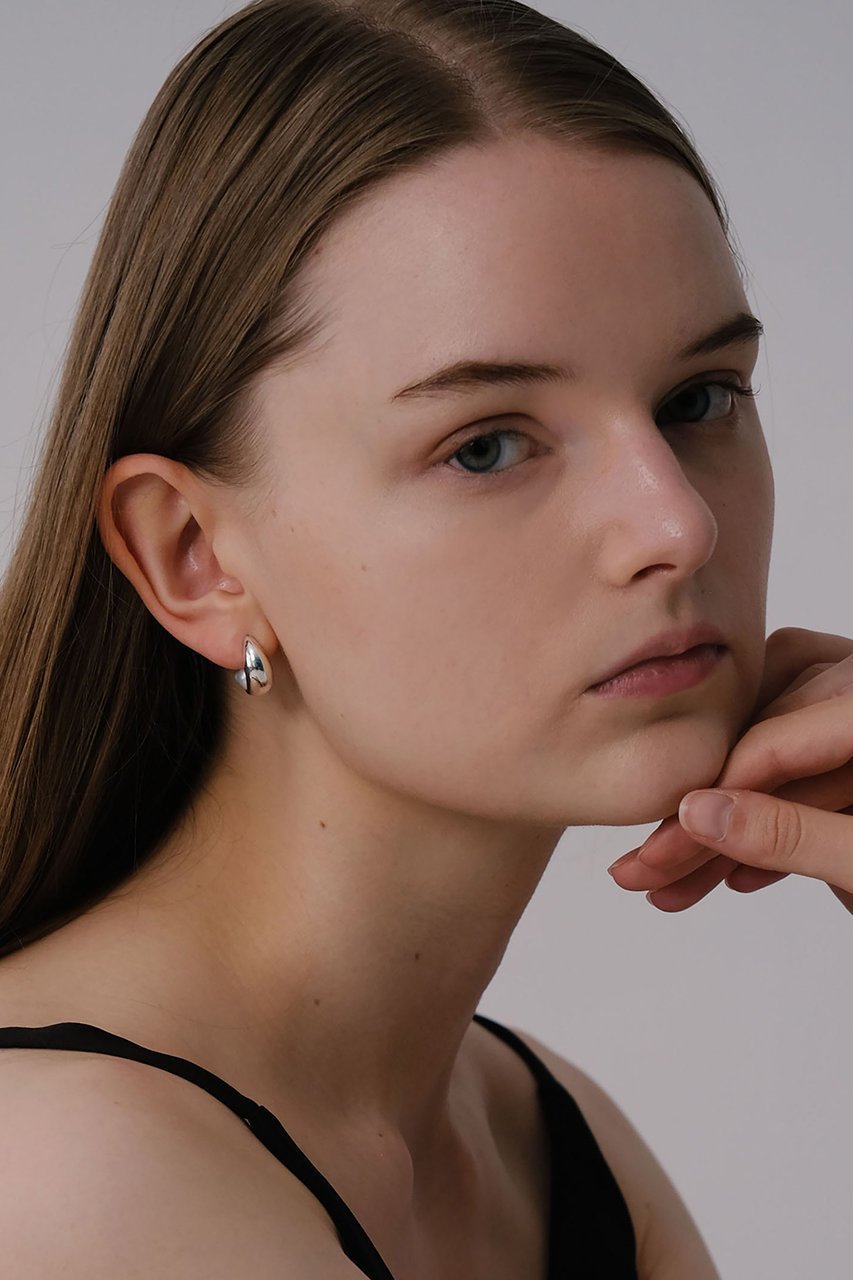 【ナチュラリジュエリ/NATURALI JEWELRY】のSILVER カロス カールリーフピアス 人気、トレンドファッション・服の通販 founy(ファニー) 　ファッション　Fashion　レディースファッション　Fashion for Women　ジュエリー　Jewelry　ファッションリング　Fashion Rings　イヤリング・フープ・ドロップタイプ　Hoop, Drop & Clip Earrings　2025年　2025　2025-2026秋冬・A/W　Autumn/Winter 2025–26 AW25–26　イヤリング　Earrings　シルバー　Silver, Metallic Silver　パール　Pearl, Pearl Accent　フォルム　Silhouette, Form　モチーフ　Motif, Design Theme　リーフ　Leaf, Botanical Leaf　エレガント 上品　Elegant　A/W・秋冬　Autumn/Winter　other-7|ID: prp329100004613994 ipo3291000000033034644