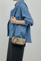 【ガリャルダガランテ/GALLARDAGALANTE】の【2.718】バックルウォレットショルダー ベージュ|ID:prp329100004614007