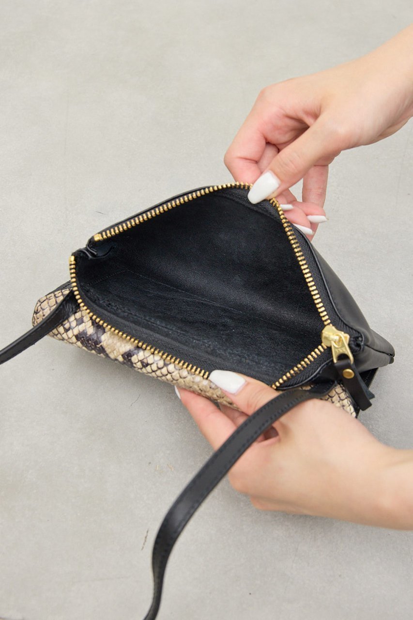 【ガリャルダガランテ/GALLARDAGALANTE】の【2.718】バックルウォレットショルダー 人気、トレンドファッション・服の通販 founy(ファニー) 　ファッション　Fashion　レディースファッション　Fashion for Women　バッグ　Bags　おすすめ　Recommended / Our Picks　ショルダー　Shoulder, Shoulder Strap　スマホ　Smartphone, Mobile Device　other-8|ID: prp329100004614007 ipo3291000000035374437