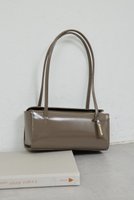 【ガリャルダガランテ/GALLARDAGALANTE】の【2.718】ボックスフラップバッグ 人気、トレンドファッション・服の通販 founy(ファニー) ファッション Fashion レディースファッション Fashion for Women バッグ Bags おすすめ Recommended / Our Picks ガラス Glass, Glassware ギフト プレゼント Gift / Present スクエア Square, Square Shape チャーム Charm, Pendant プリント Print, Printed Pattern プレート Plate, Dish 再入荷 Restock / Back in Stock 巾着 Drawstring Bag, Kinchaku |ID:prp329100004614010