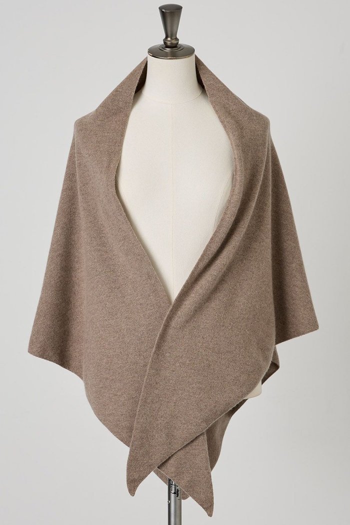 【カオス/Chaos】の【ASAUCE MELER】別注トライアングルストール インテリア・キッズ・メンズ・レディースファッション・服の通販 founy(ファニー) https://founy.com/ ファッション Fashion レディースファッション Fashion for Women ストール Soft & Warm Scarves マフラー・スヌード / 冬小物の定番 Scarves & Mufflers ストール Stole, Wrap トライアングル Triangle, Triangular Shape ホールガーメント WholeGarment, Seamless Knit マフラー Scarf, Muffler 人気 Popular, Best Seller 別注 Limited Edition, Custom Order |ID: prp329100004614022 ipo3291000000033034849